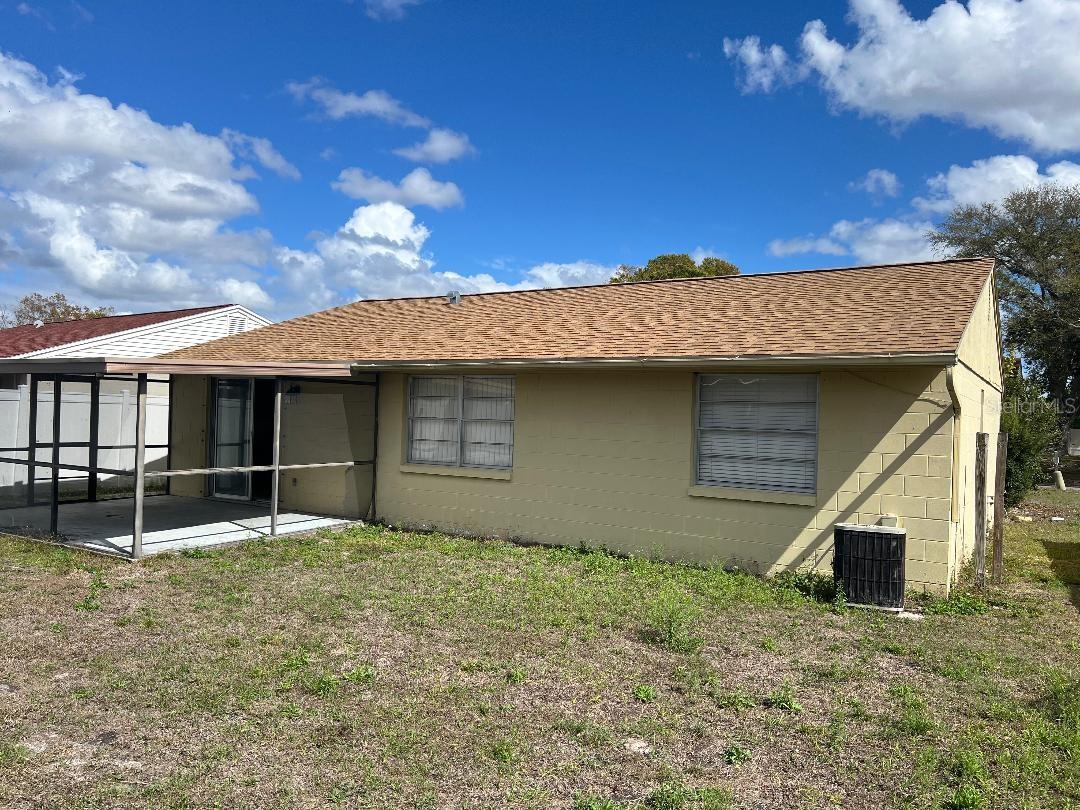 Image 24 of 28 For 12520 Mondragon Drive