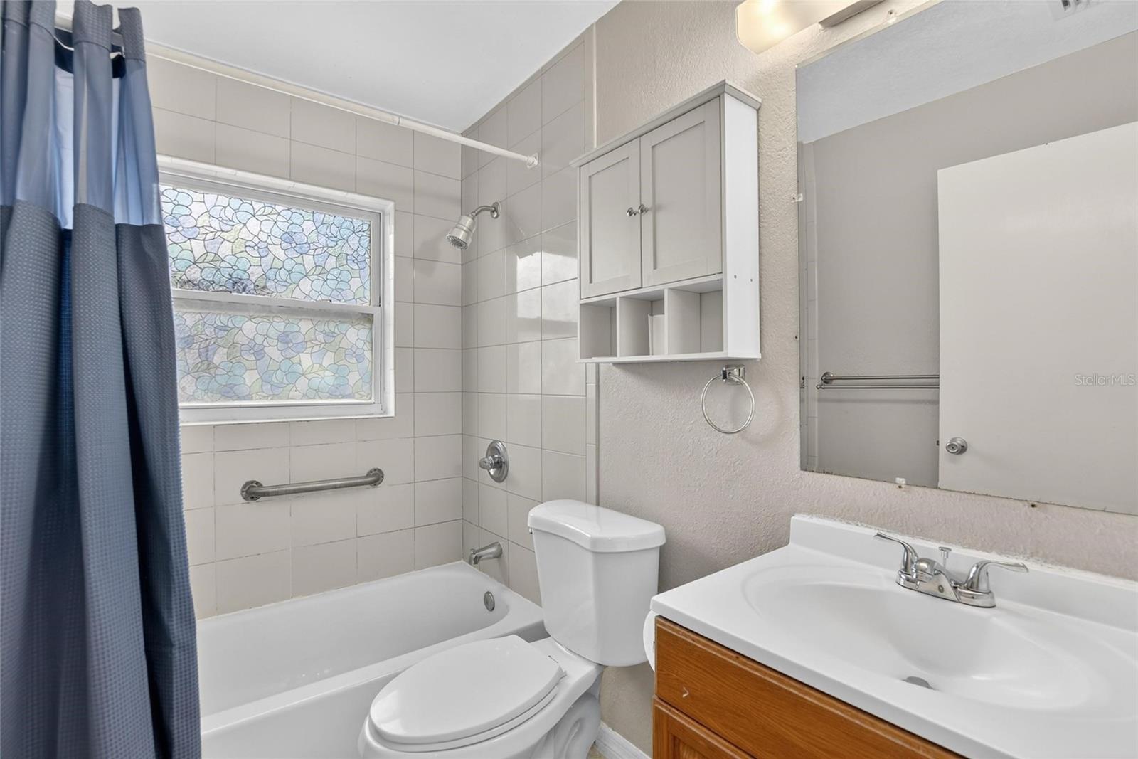 Image 21 of 42 For 685 71st Avenue N