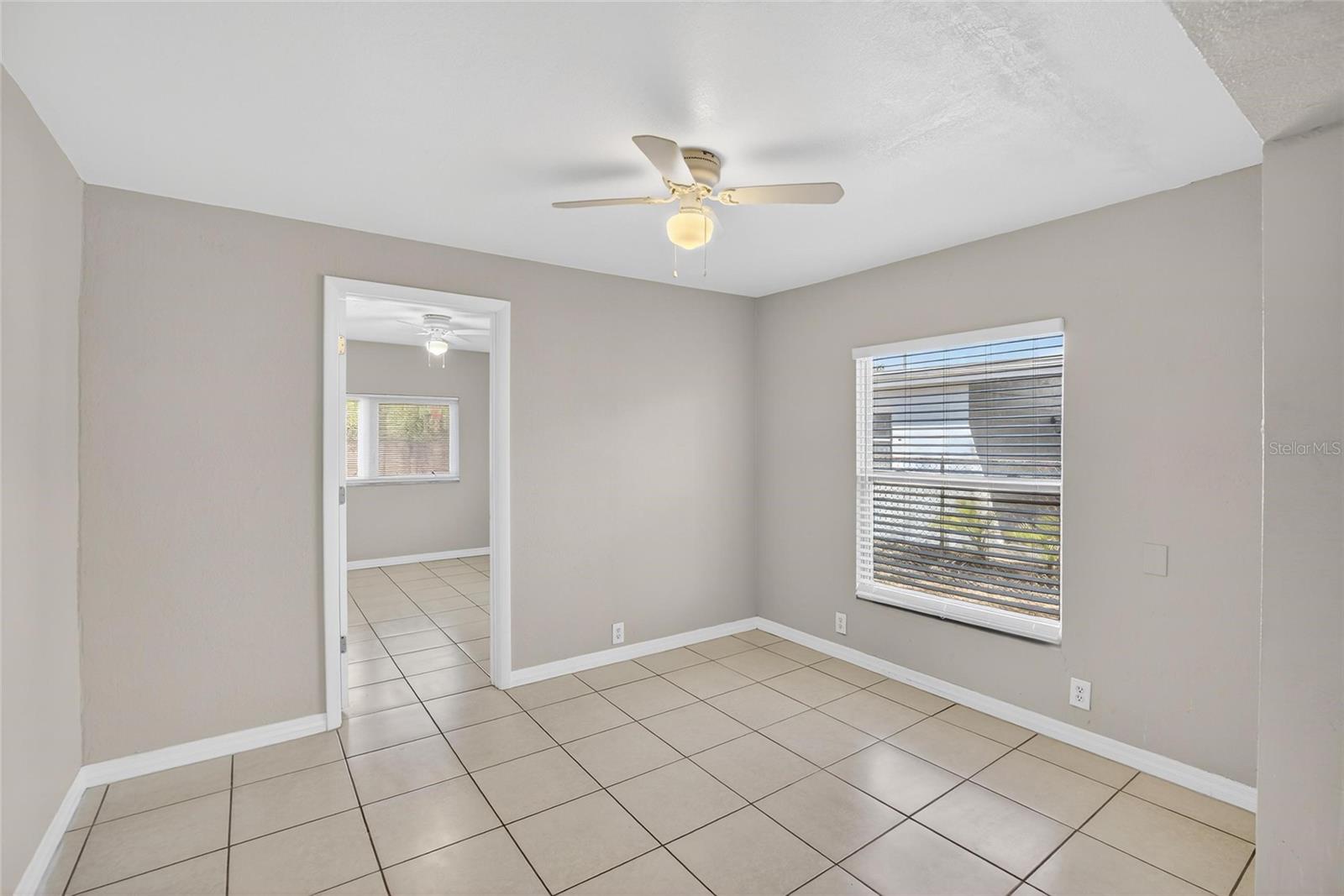 Image 22 of 42 For 685 71st Avenue N