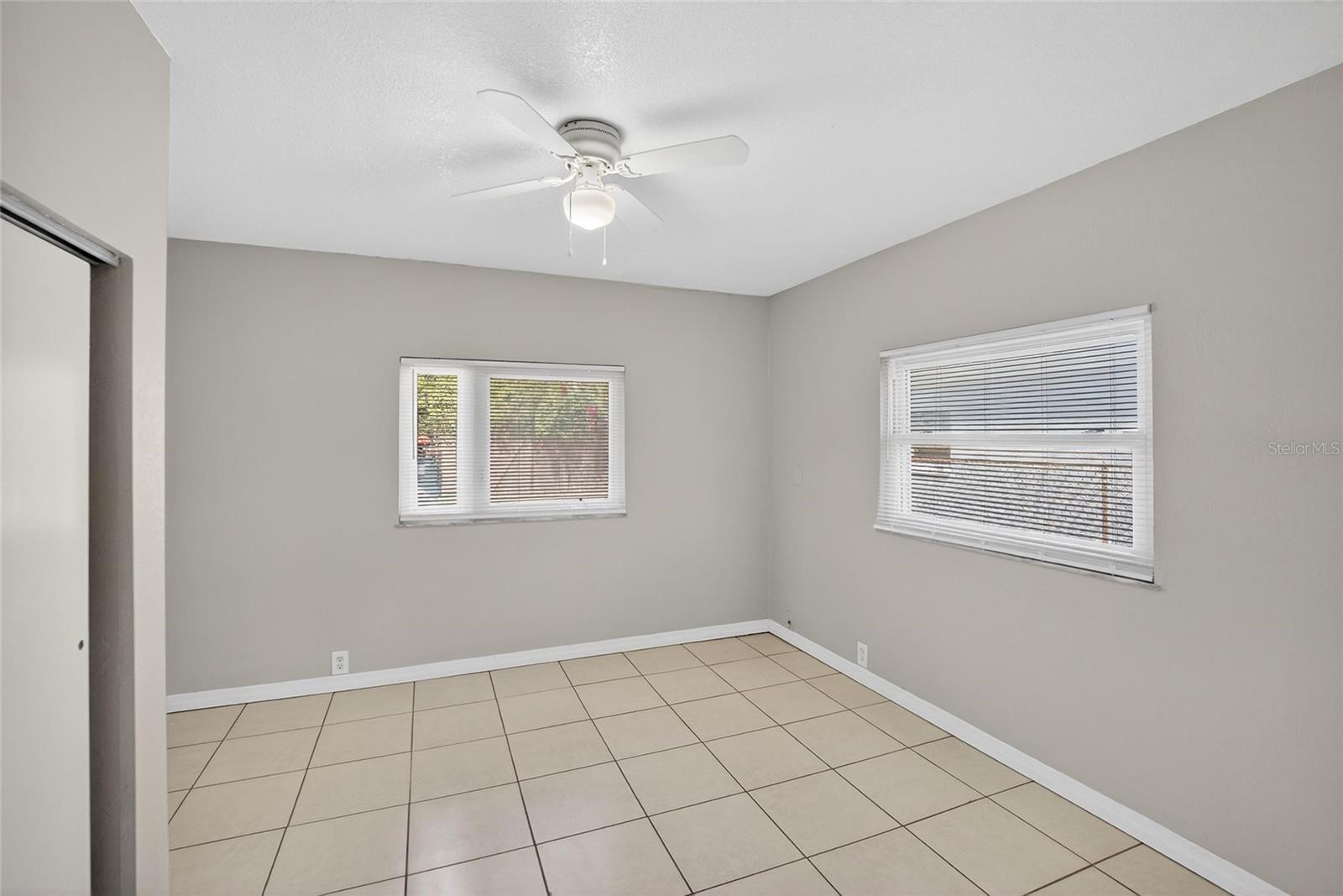 Image 24 of 42 For 685 71st Avenue N