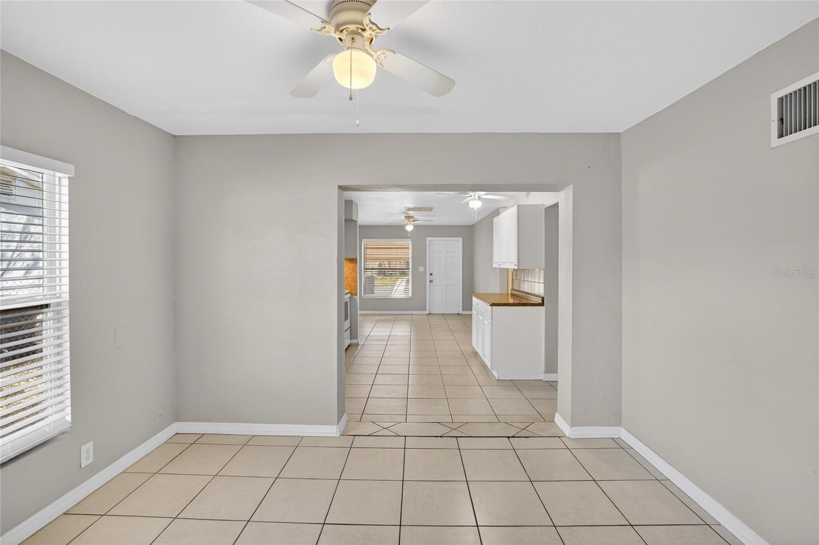 Image 8 of 42 For 685 71st Avenue N