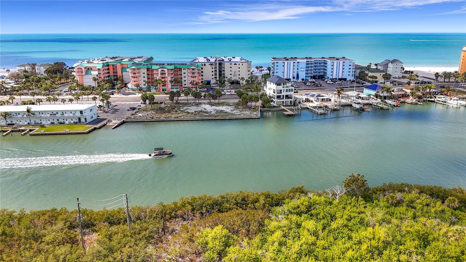 Image 2 of 20 For 18450 Gulf Boulevard 401