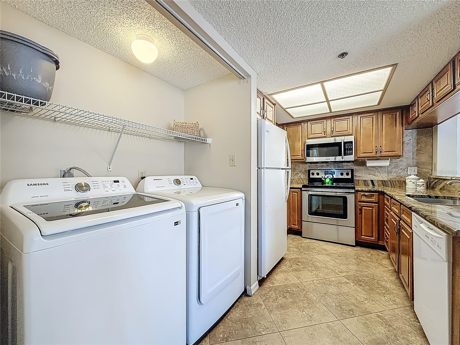 Image 7 of 20 For 18450 Gulf Boulevard 401