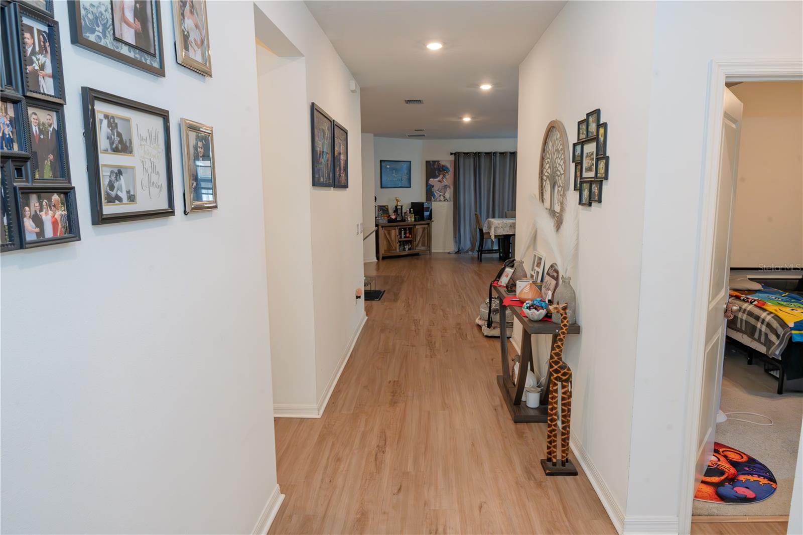 Image 2 of 33 For 20147 Azul Marble Loop