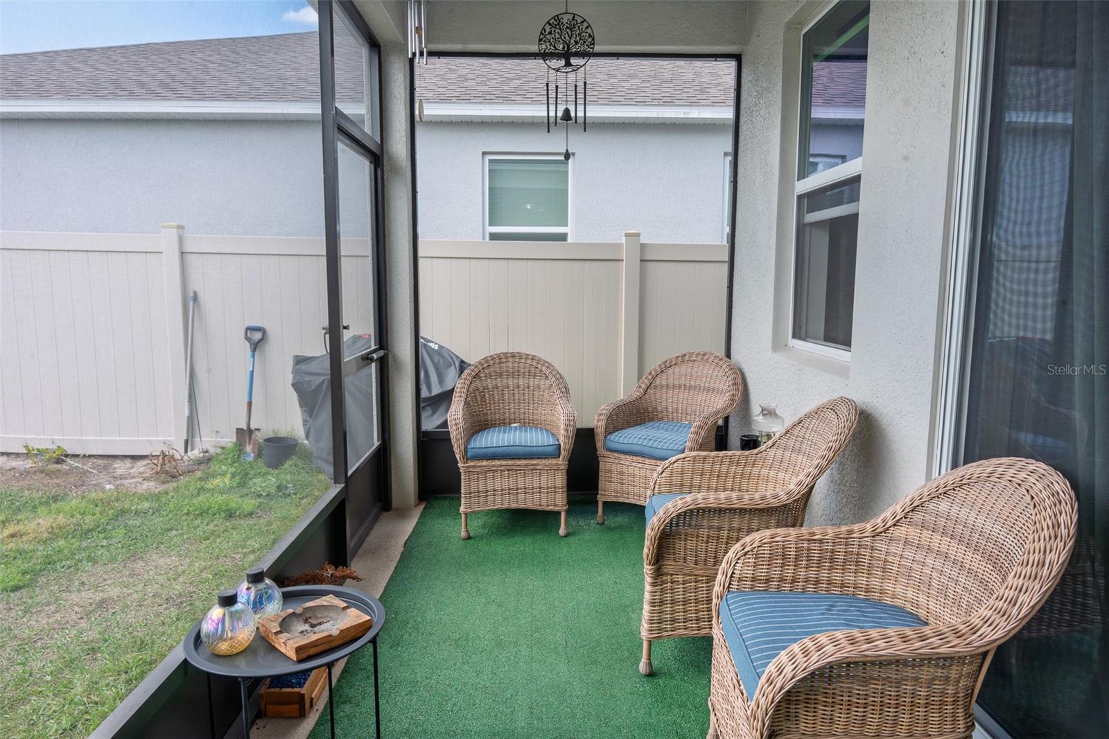 Image 24 of 33 For 20147 Azul Marble Loop