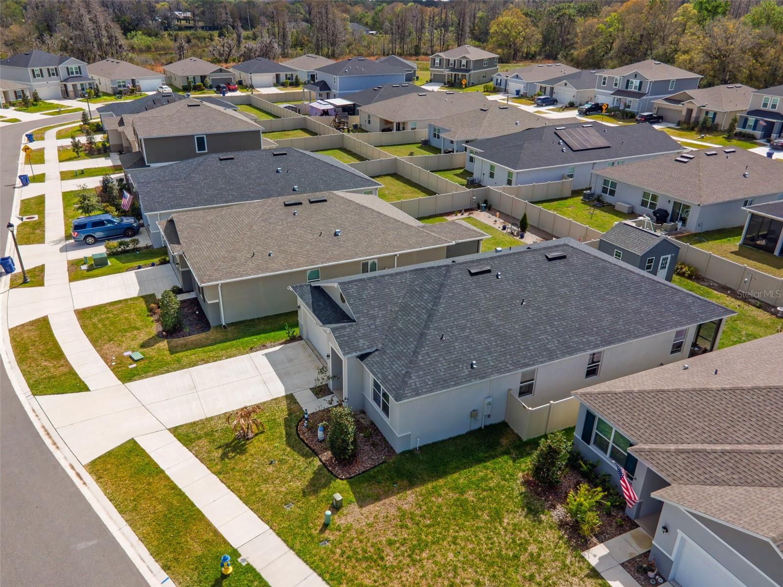 Image 32 of 33 For 20147 Azul Marble Loop