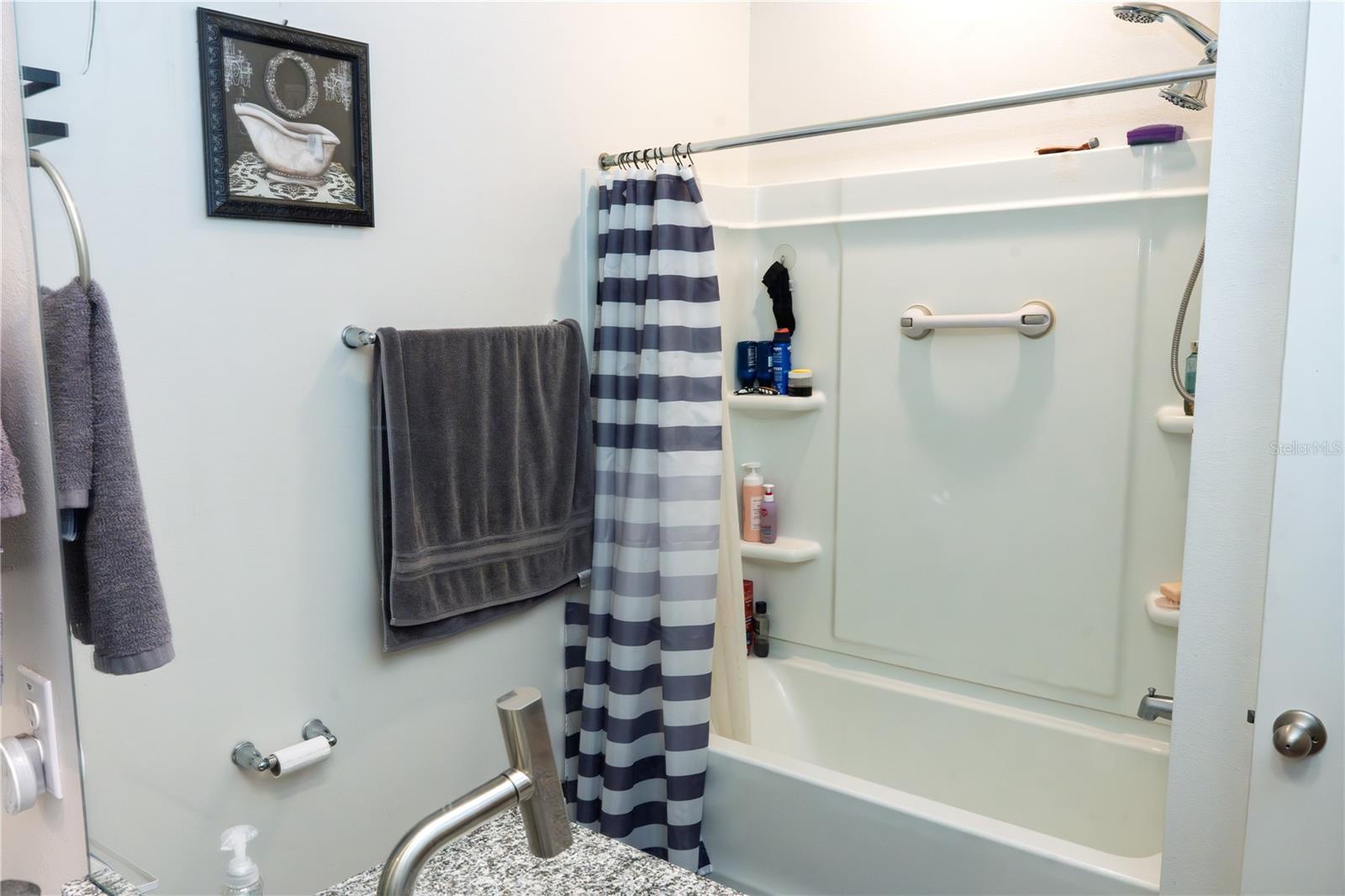 Image 8 of 33 For 20147 Azul Marble Loop