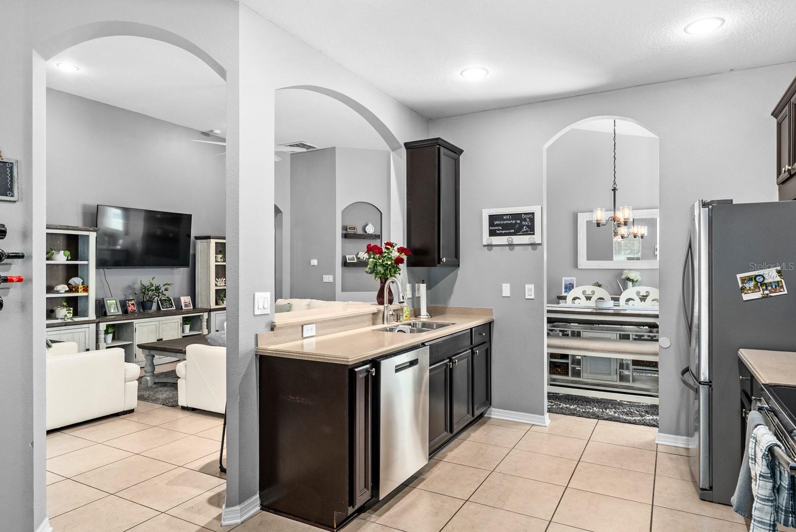 Image 10 of 31 For 10207 Avelar Ridge Drive