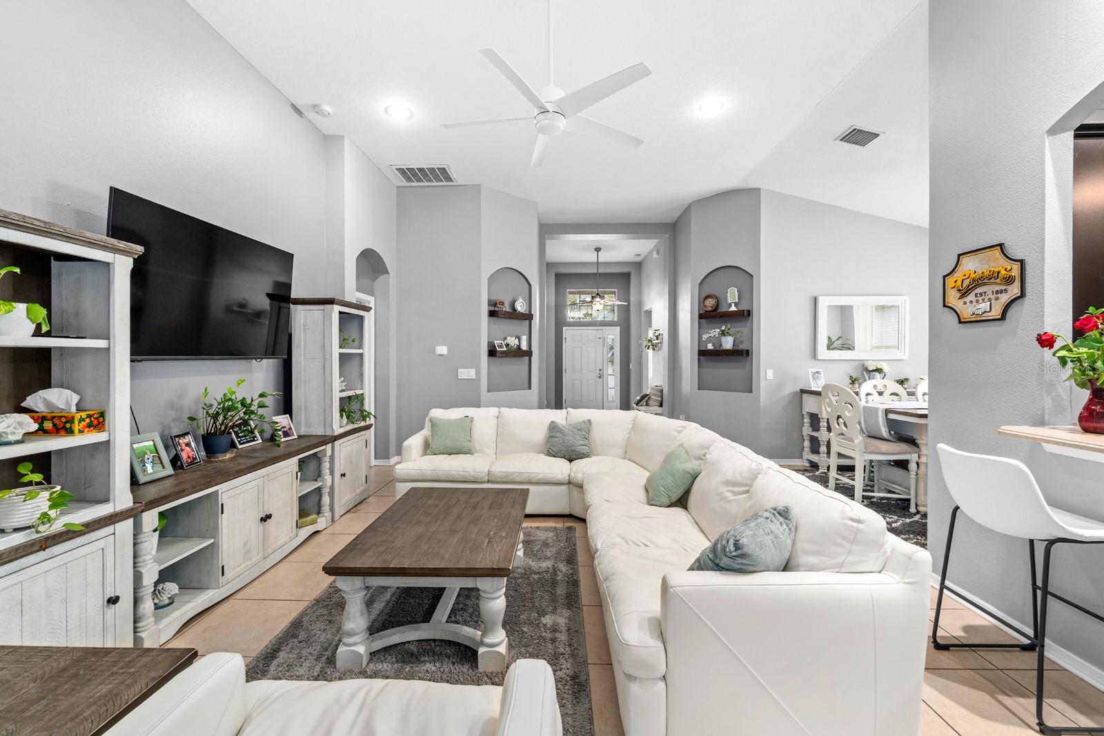 Image 5 of 31 For 10207 Avelar Ridge Drive