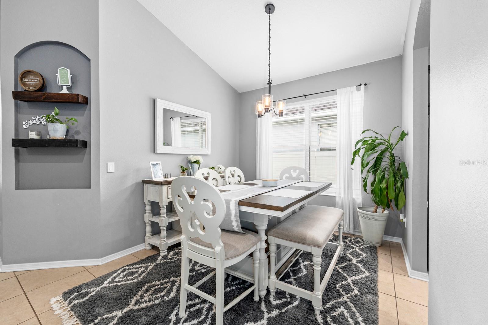 Image 6 of 31 For 10207 Avelar Ridge Drive