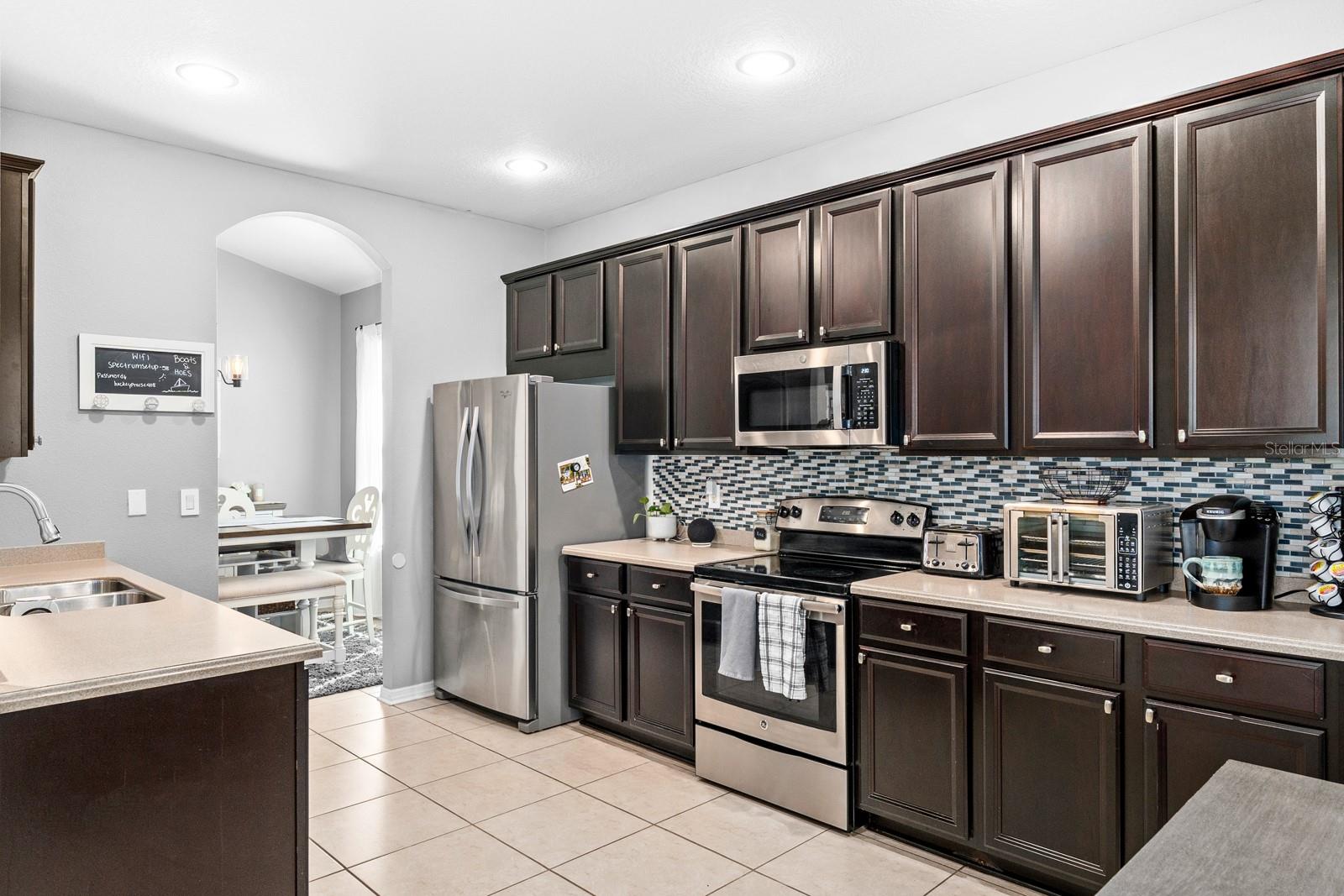 Image 8 of 31 For 10207 Avelar Ridge Drive