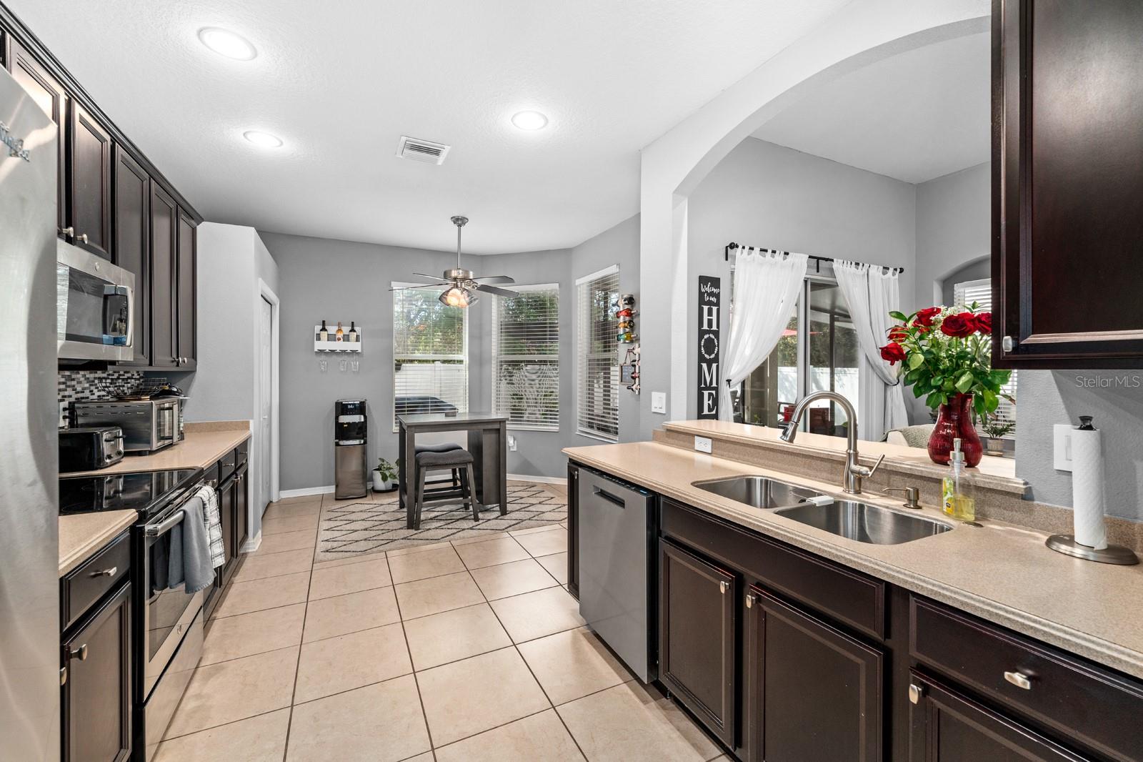 Image 9 of 31 For 10207 Avelar Ridge Drive