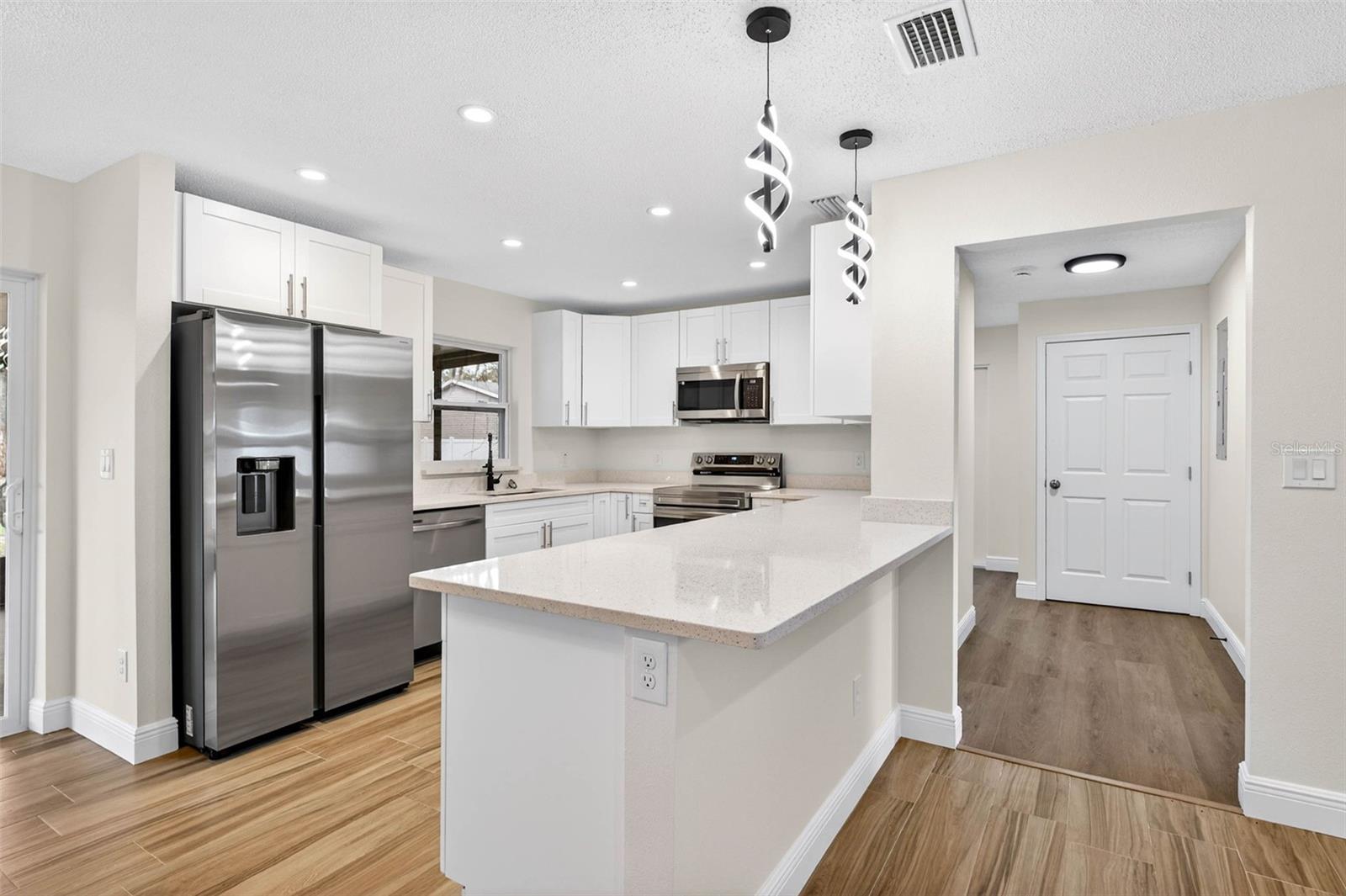 Image 20 of 56 For 4221 Burrows Road