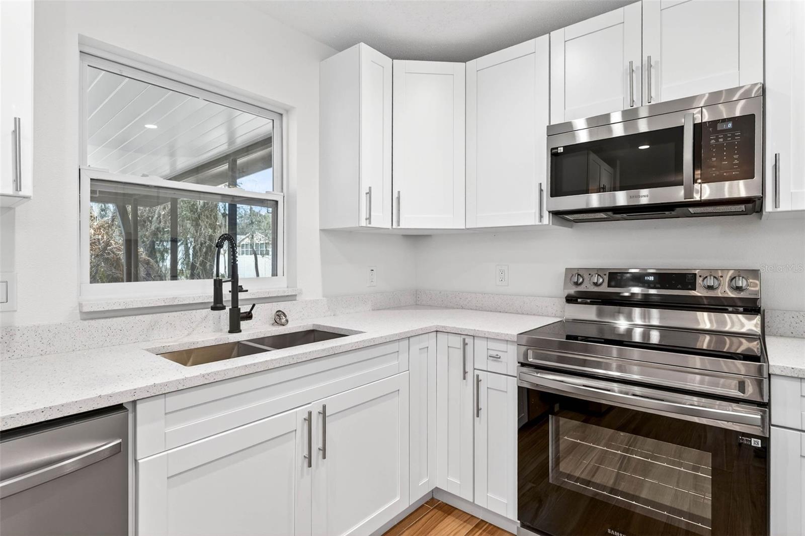 Image 25 of 56 For 4221 Burrows Road