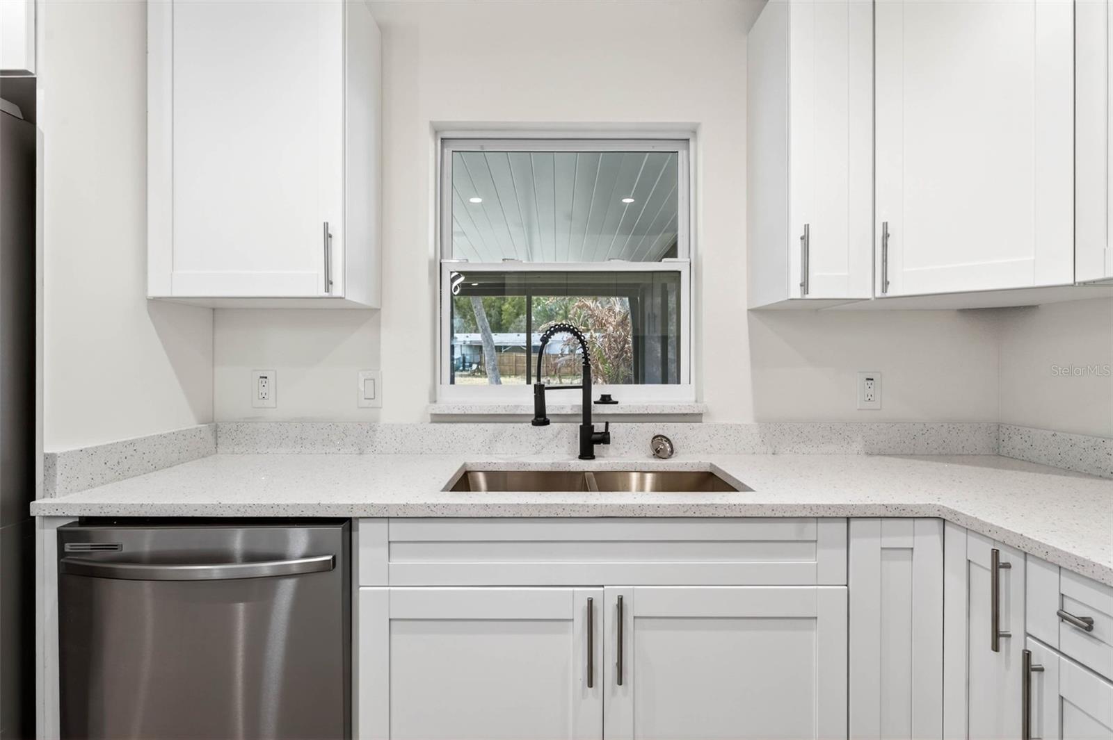 Image 26 of 56 For 4221 Burrows Road