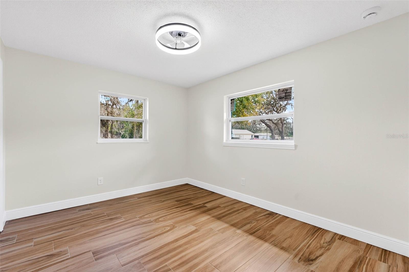 Image 29 of 56 For 4221 Burrows Road