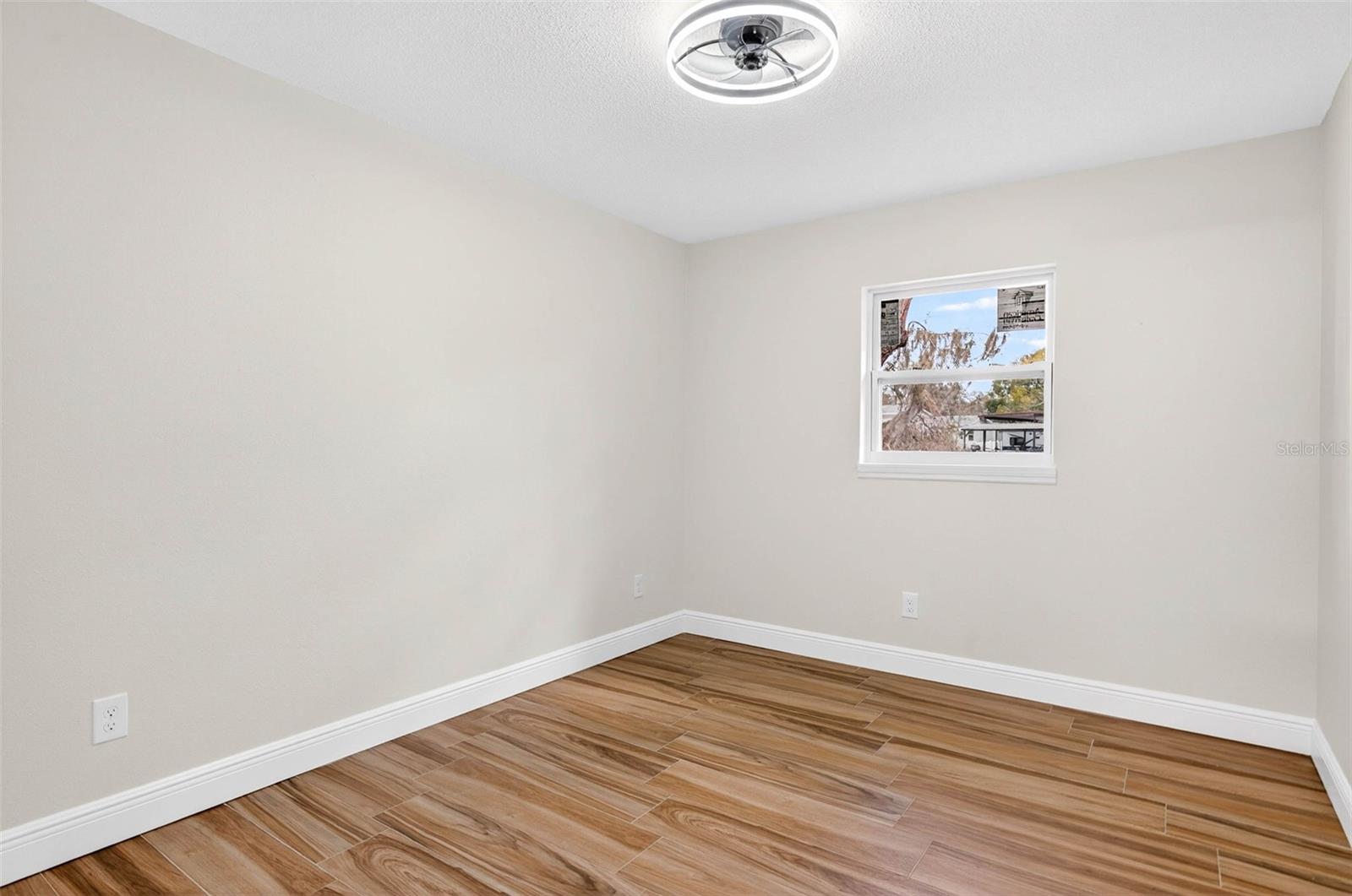 Image 31 of 56 For 4221 Burrows Road