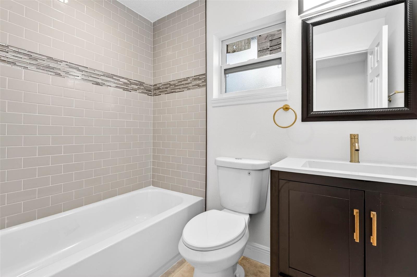 Image 33 of 56 For 4221 Burrows Road