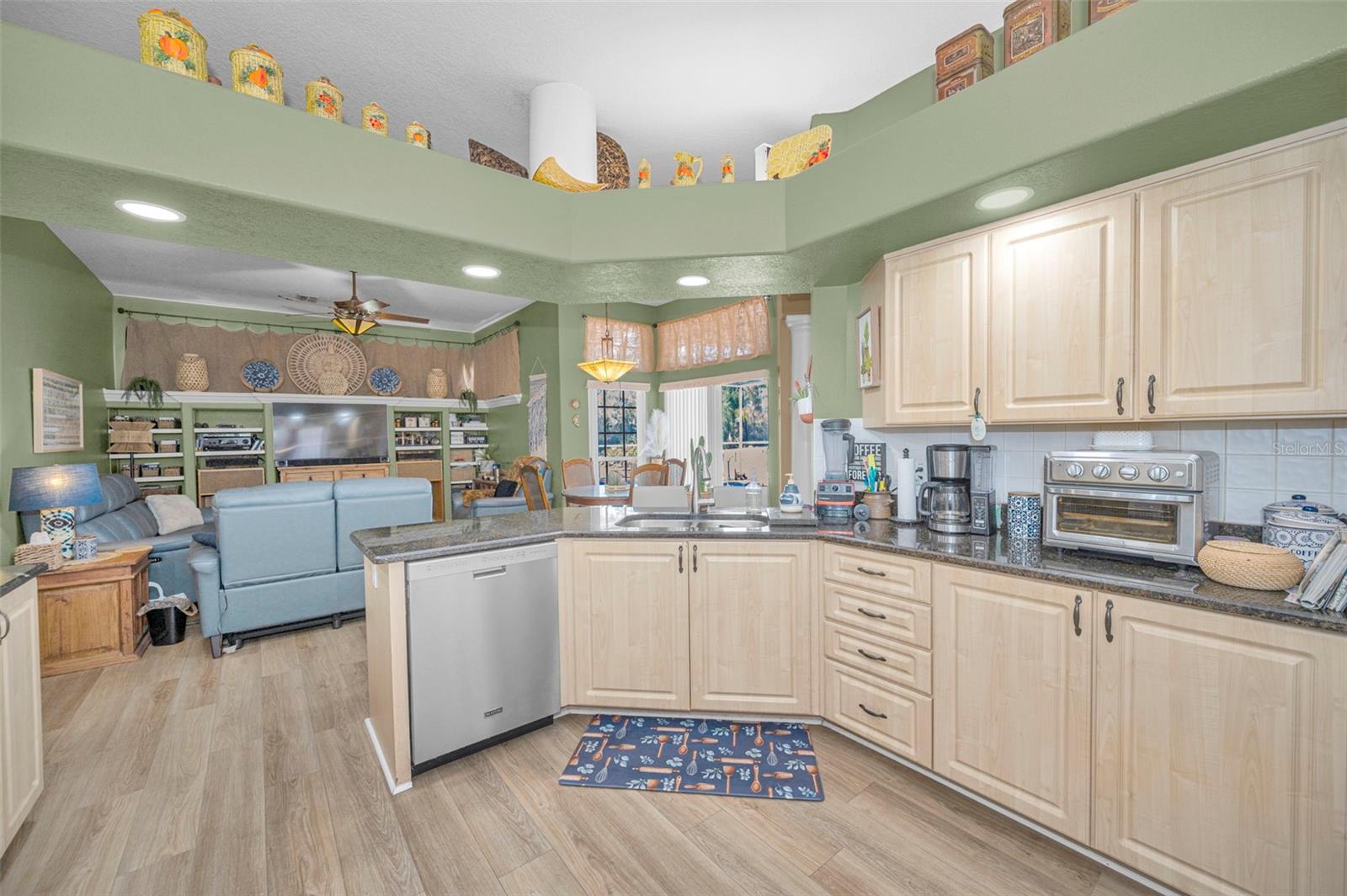 Image 26 of 54 For 7741 Starfire Way