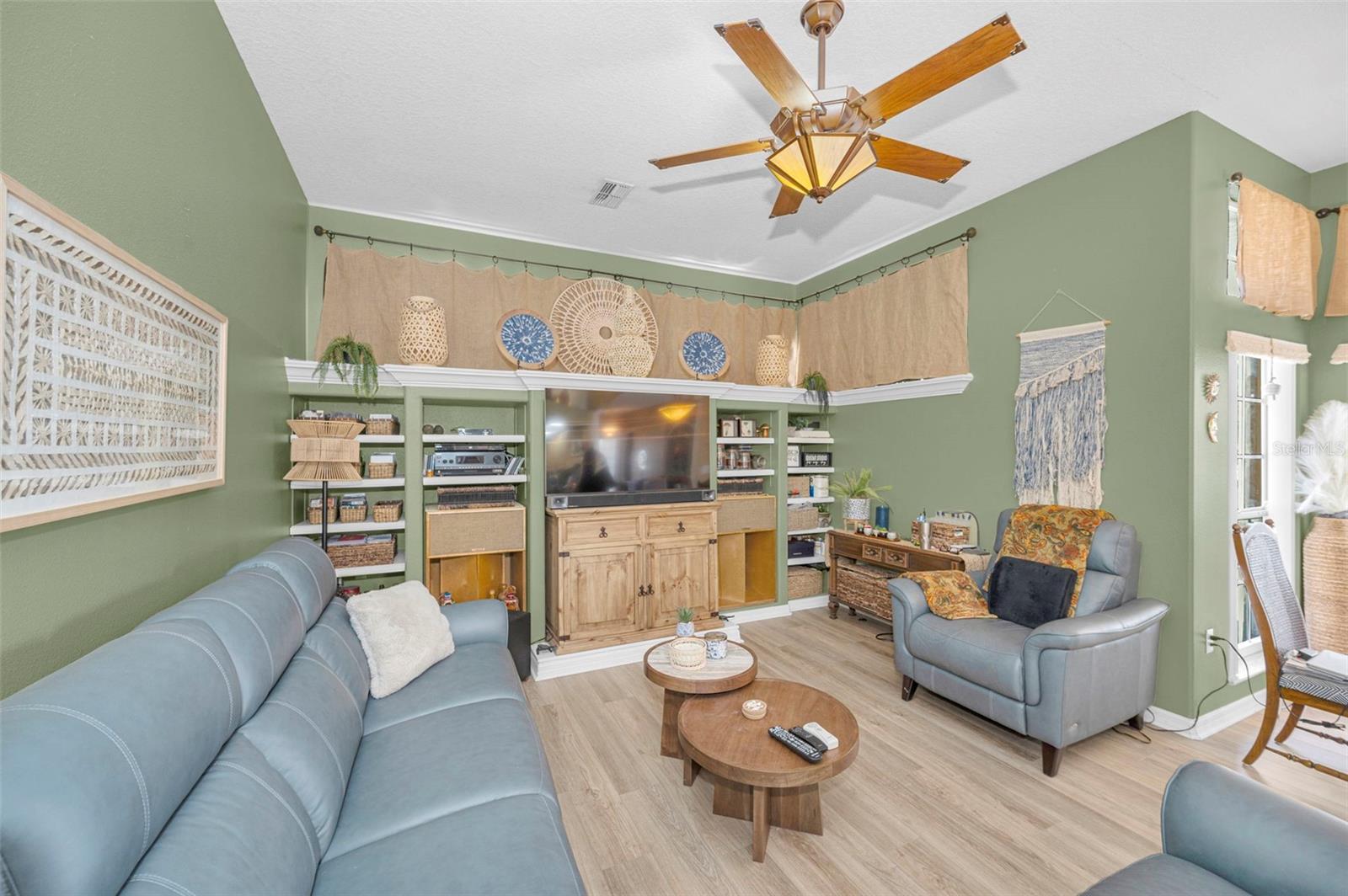 Image 28 of 54 For 7741 Starfire Way