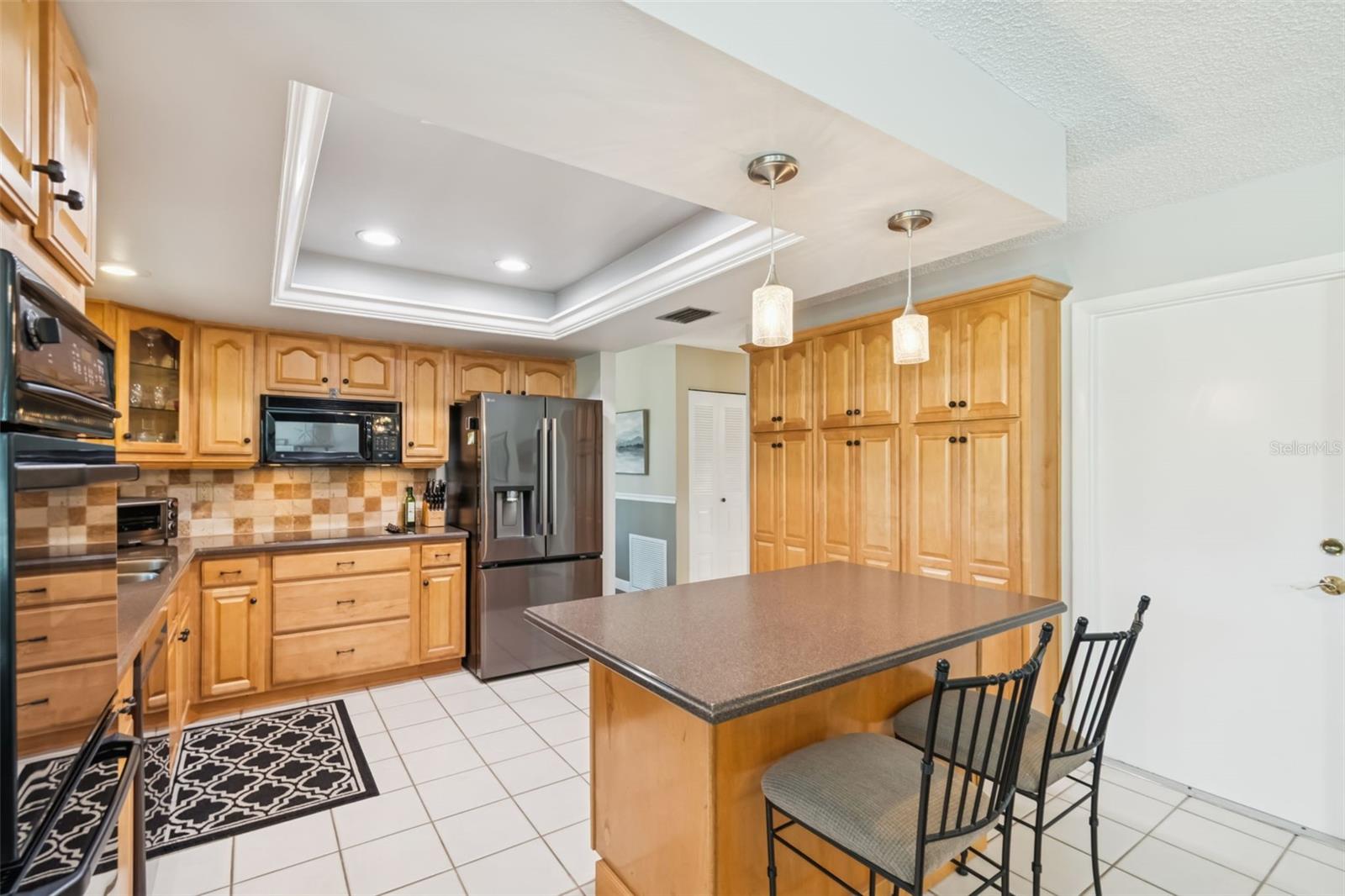 Image 11 of 35 For 7224 Greenville Court