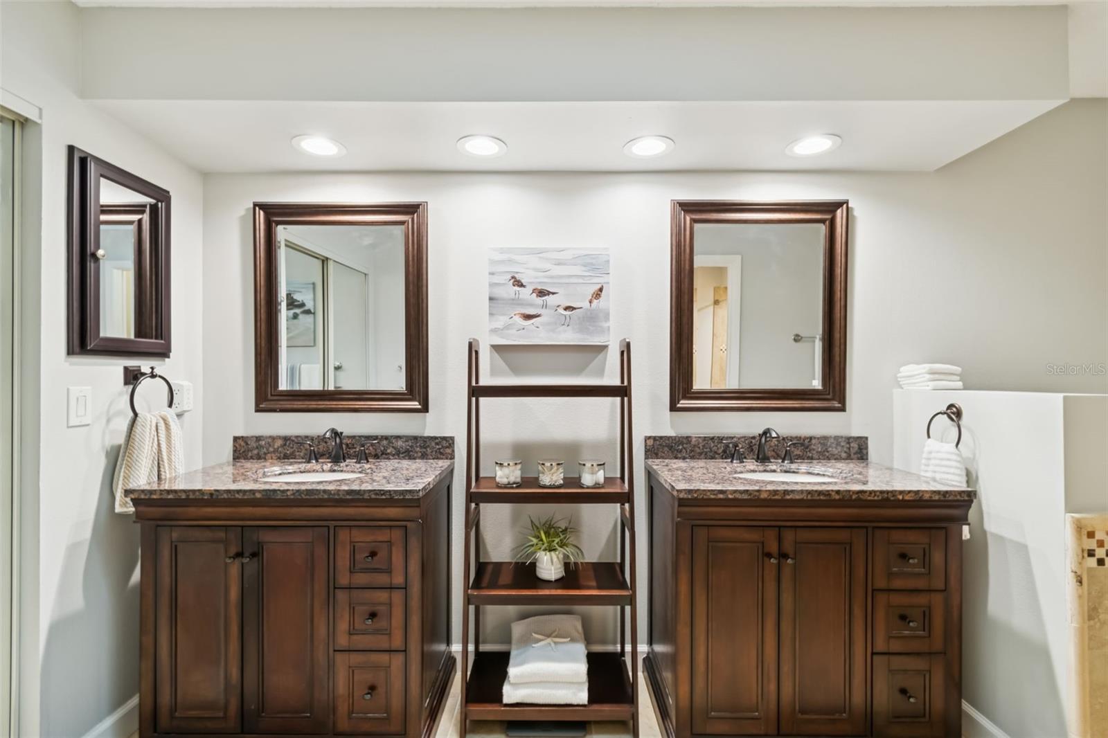 Image 20 of 35 For 7224 Greenville Court