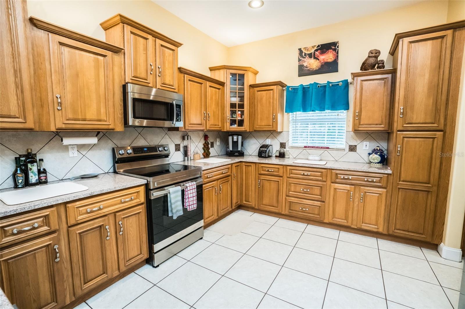 Image 13 of 80 For 1018 Lightfoot Road