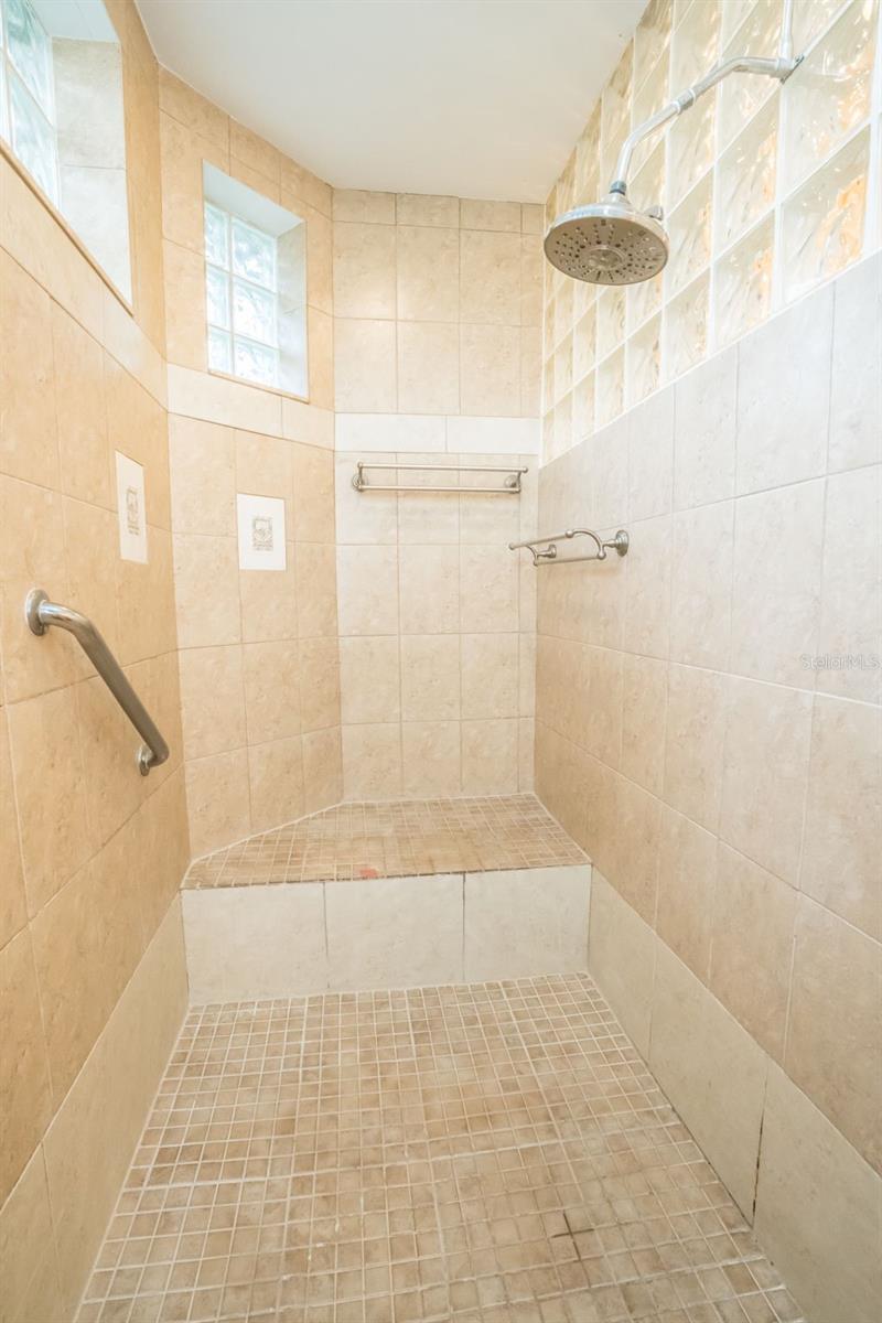 Image 28 of 80 For 1018 Lightfoot Road