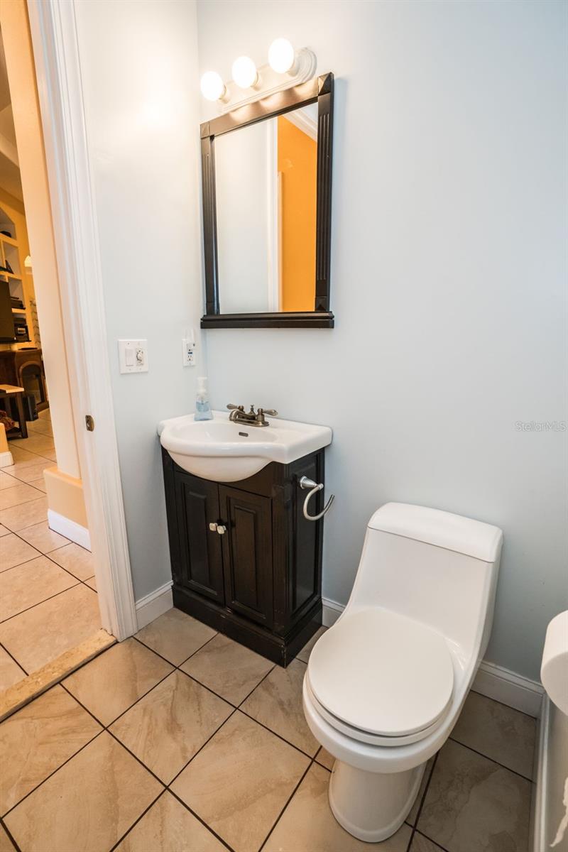 Image 43 of 80 For 1018 Lightfoot Road