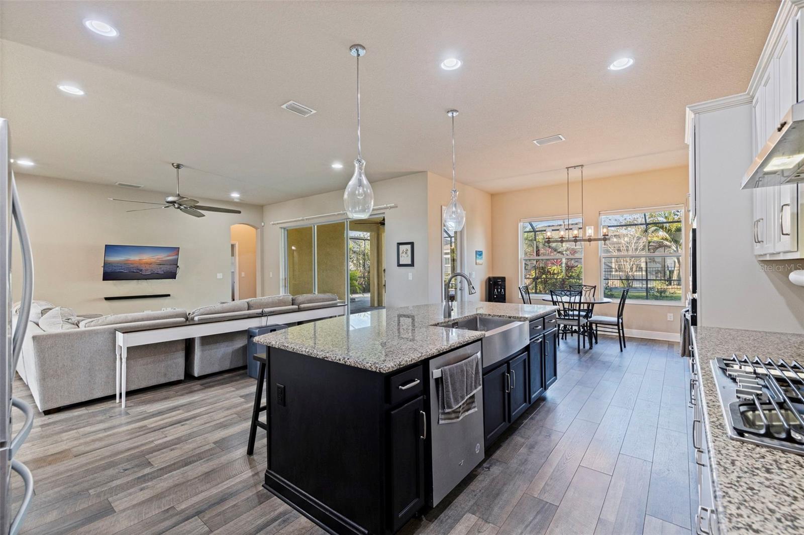 Image 15 of 48 For 6313 Havensport Drive