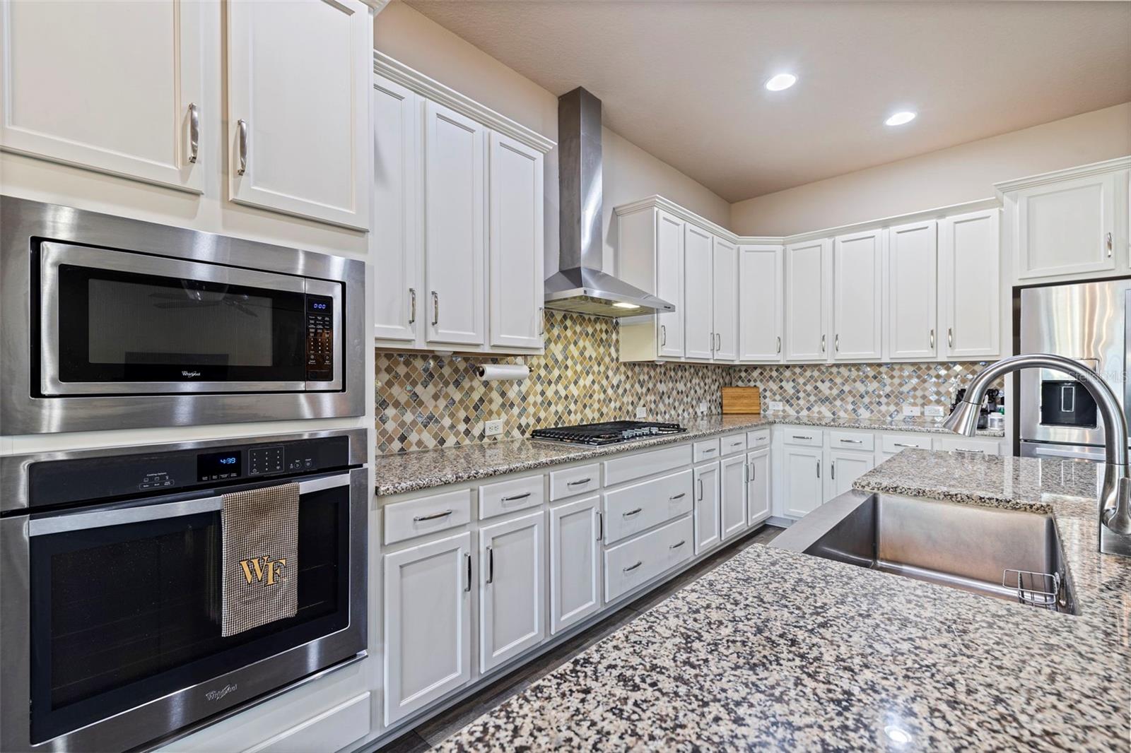 Image 17 of 48 For 6313 Havensport Drive