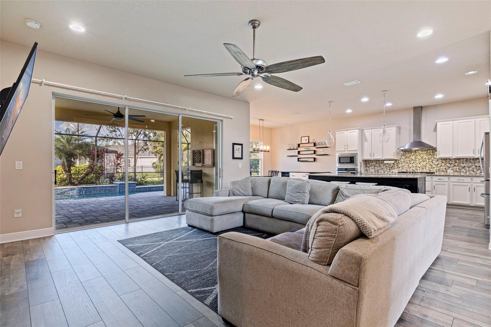 Image 8 of 48 For 6313 Havensport Drive