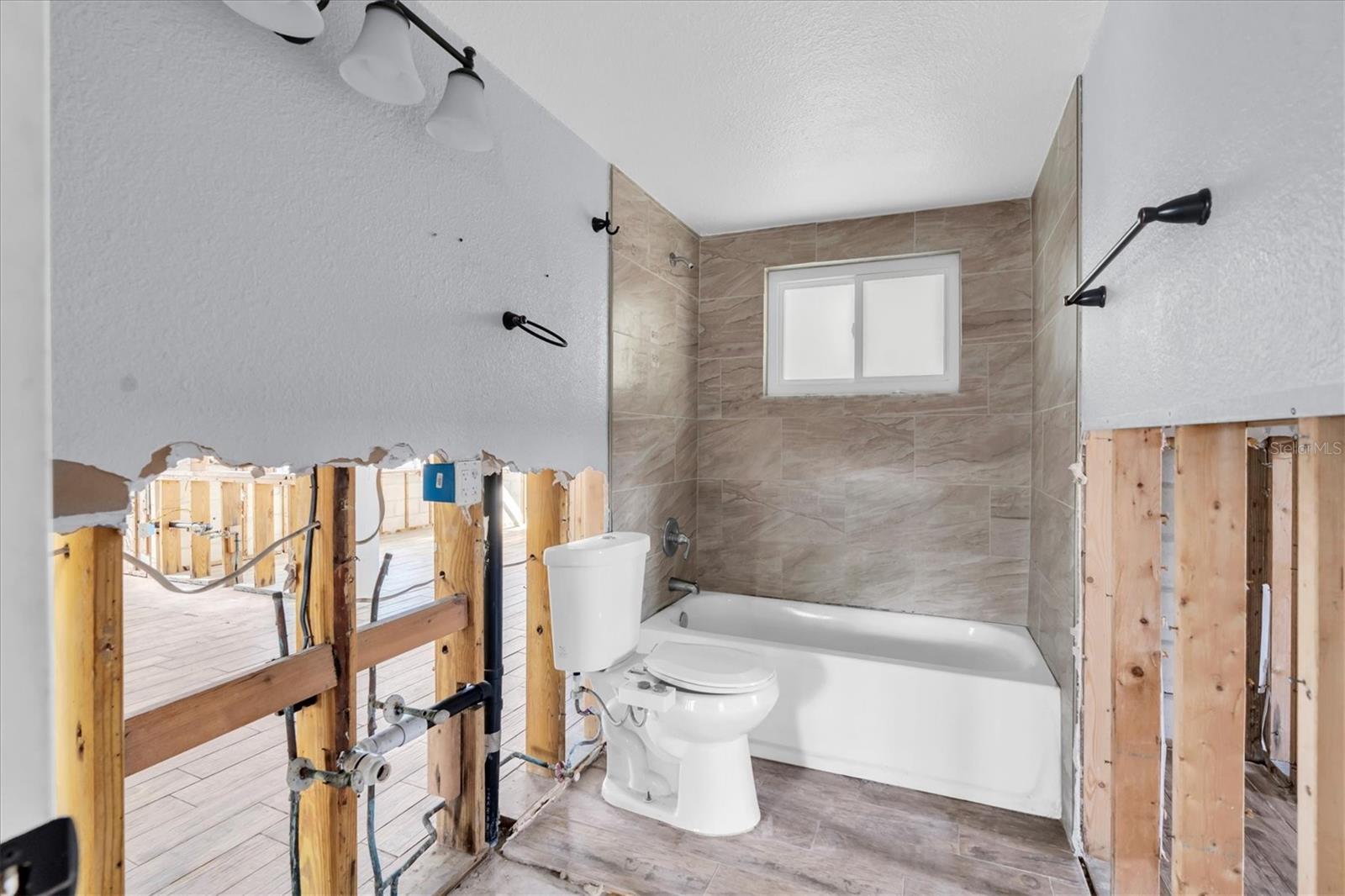 Image 10 of 23 For 5603 Quist Drive