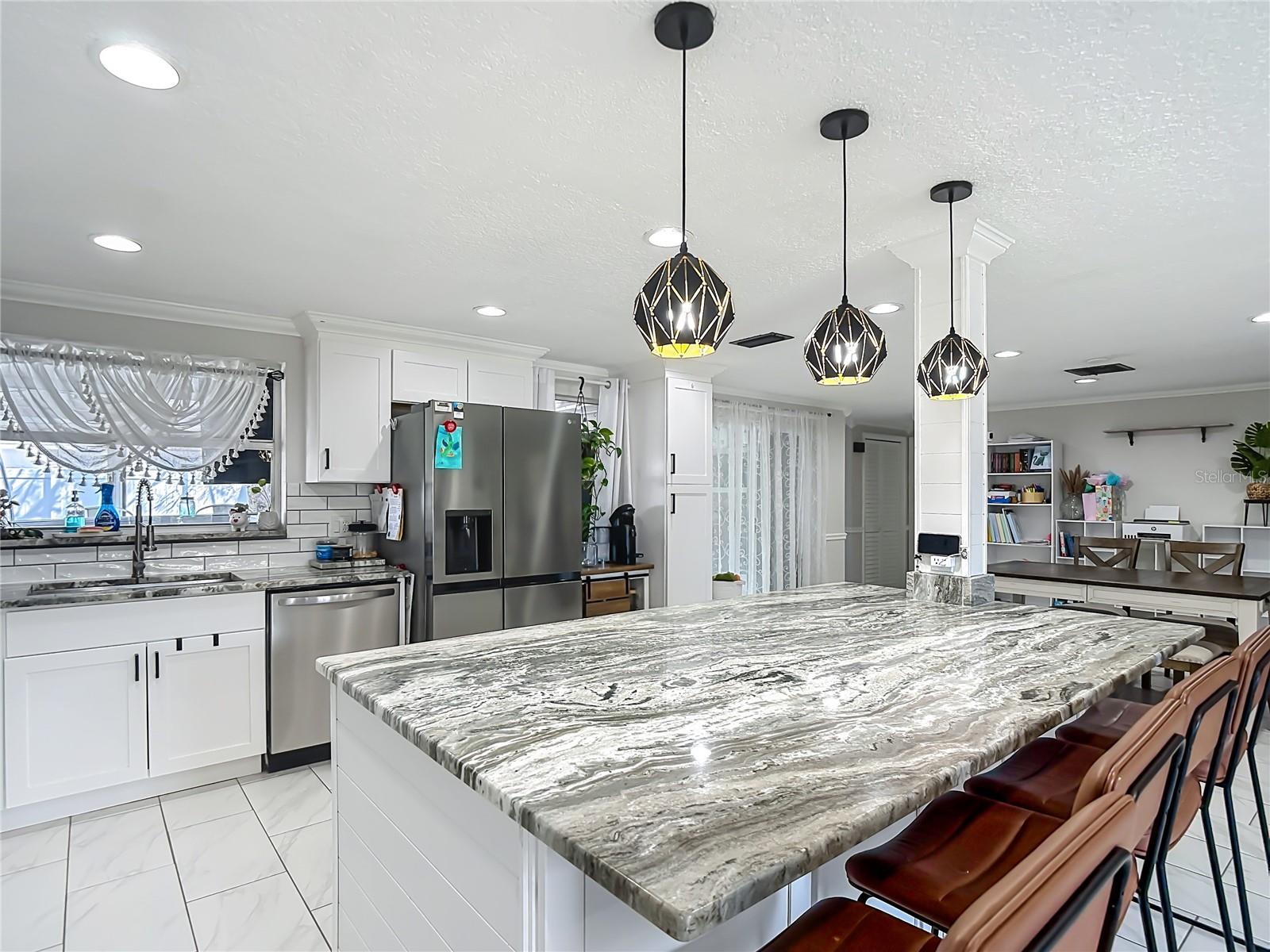 Image 10 of 51 For 9430 Palm Avenue