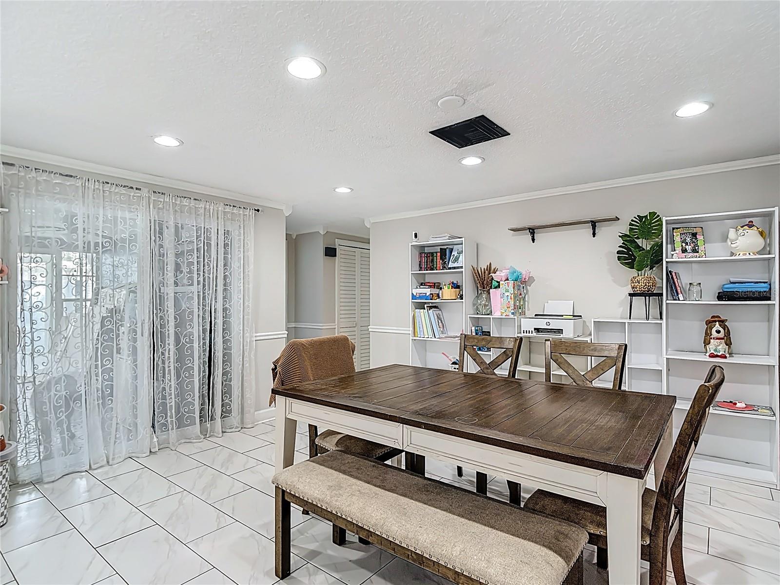 Image 17 of 51 For 9430 Palm Avenue