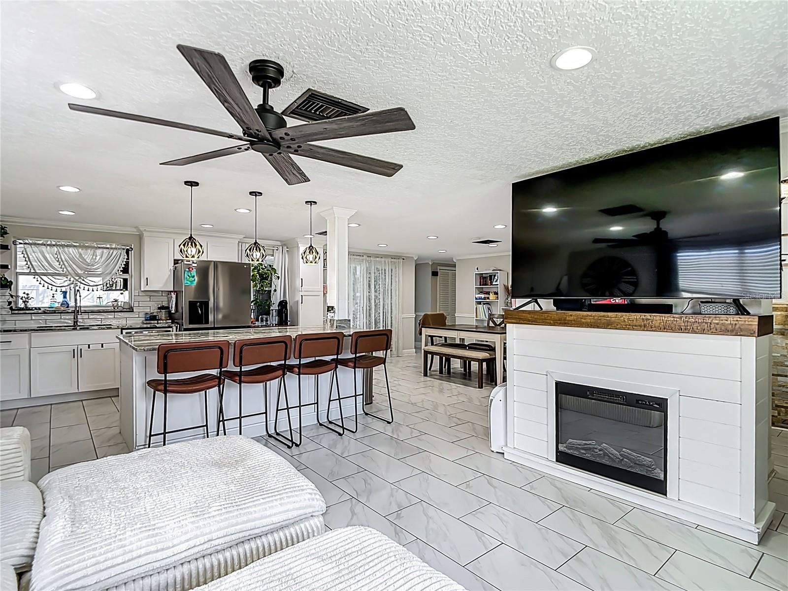 Image 24 of 51 For 9430 Palm Avenue