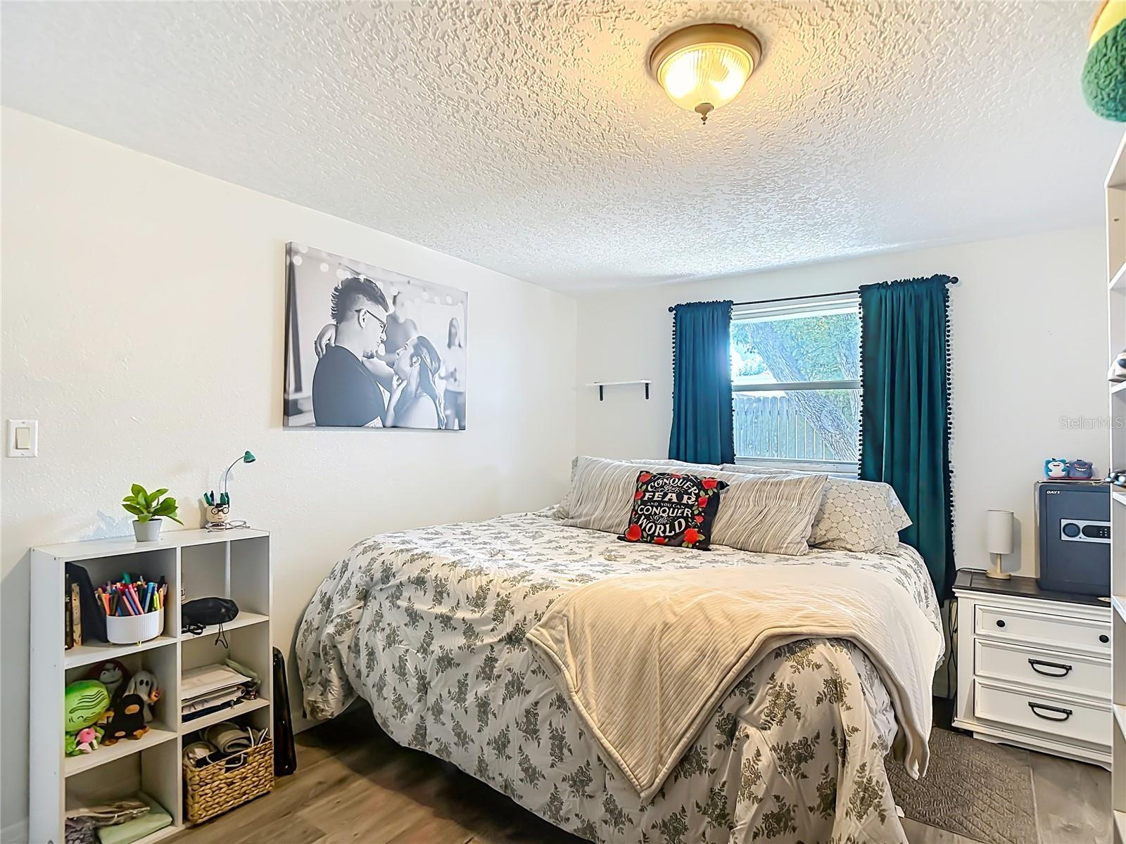 Image 25 of 51 For 9430 Palm Avenue