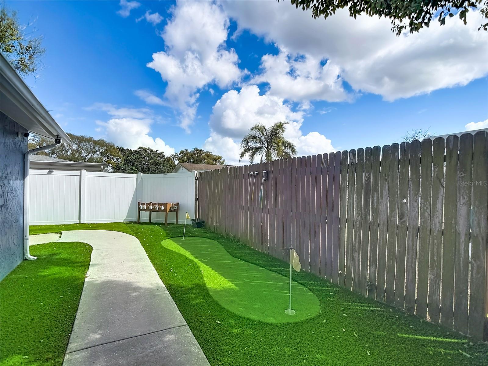 Image 44 of 51 For 9430 Palm Avenue