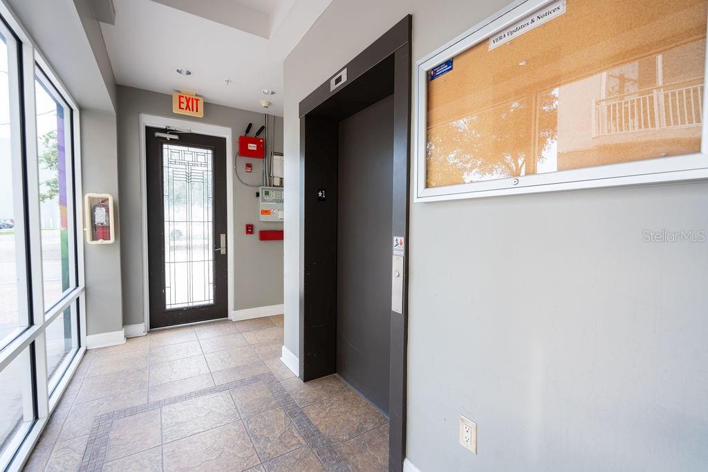 Listing photo id 42 for 1002 Channelside Drive 2c