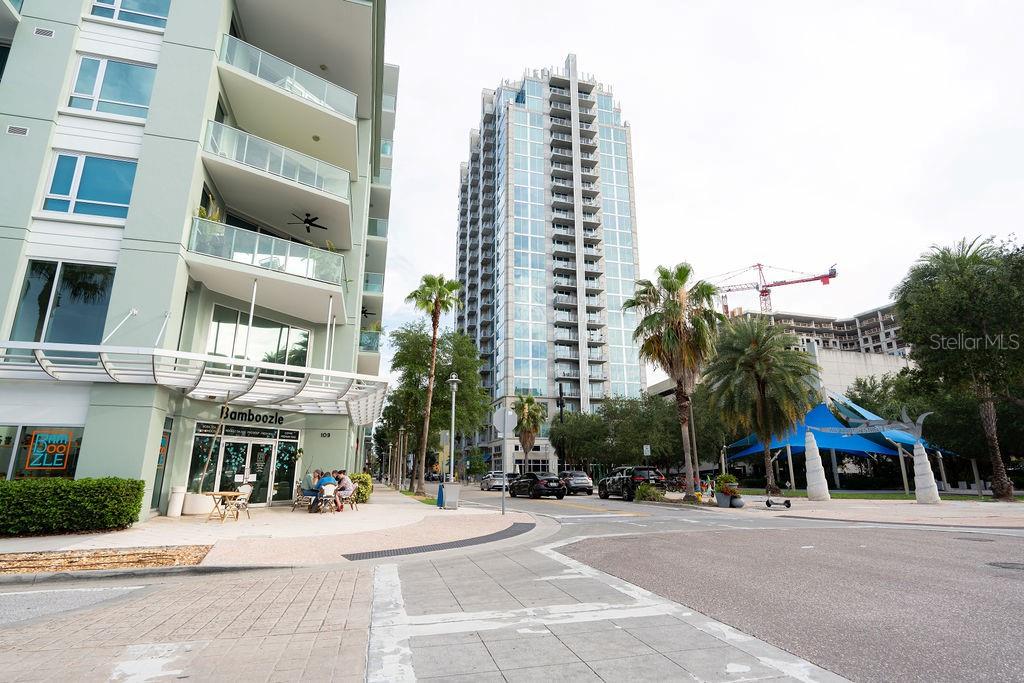 Listing photo id 56 for 1002 Channelside Drive 2c