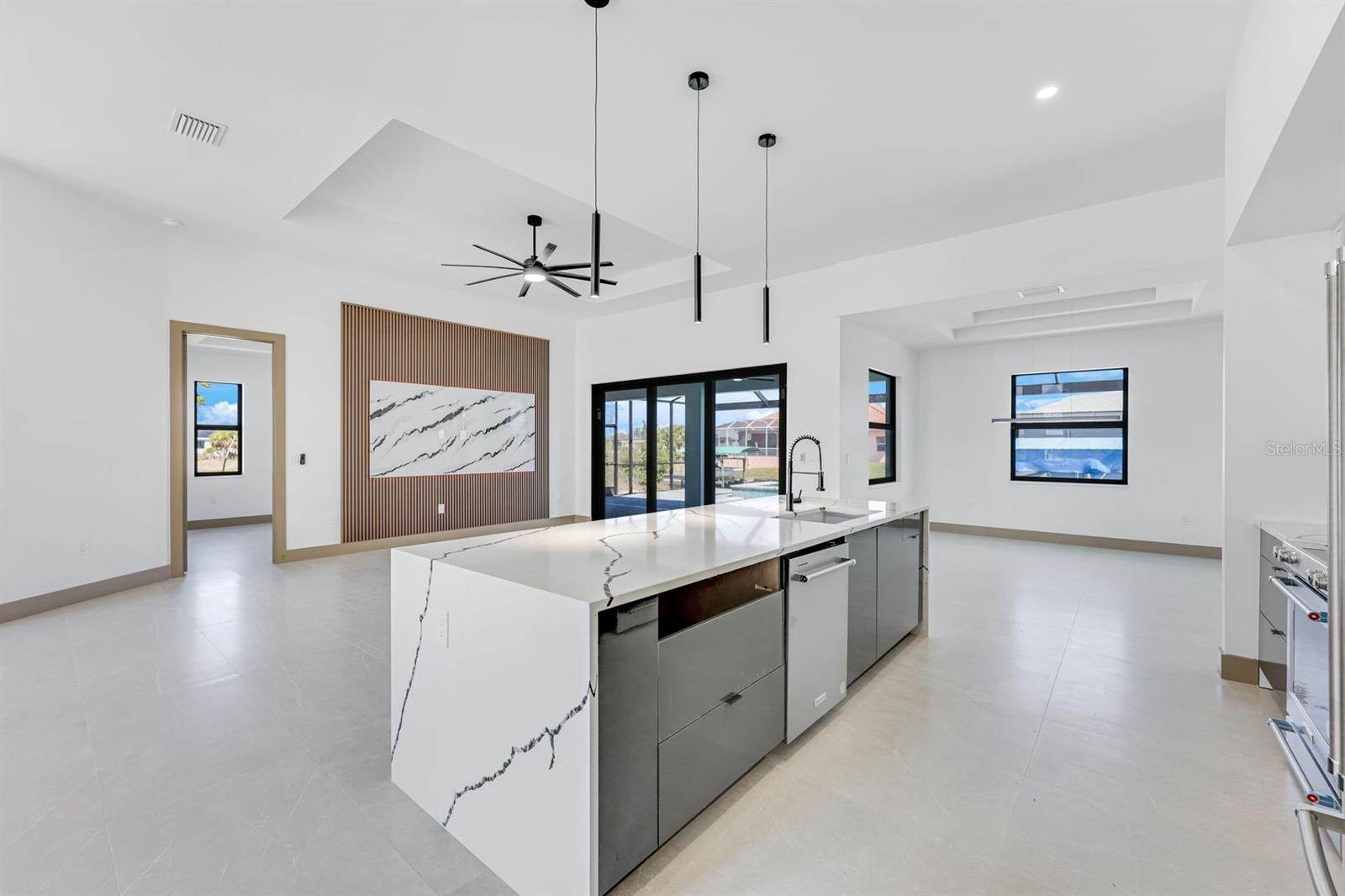 Image 10 of 29 For 1925 34th Place