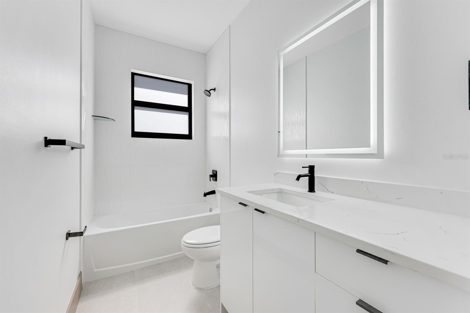 Image 15 of 29 For 1925 34th Place