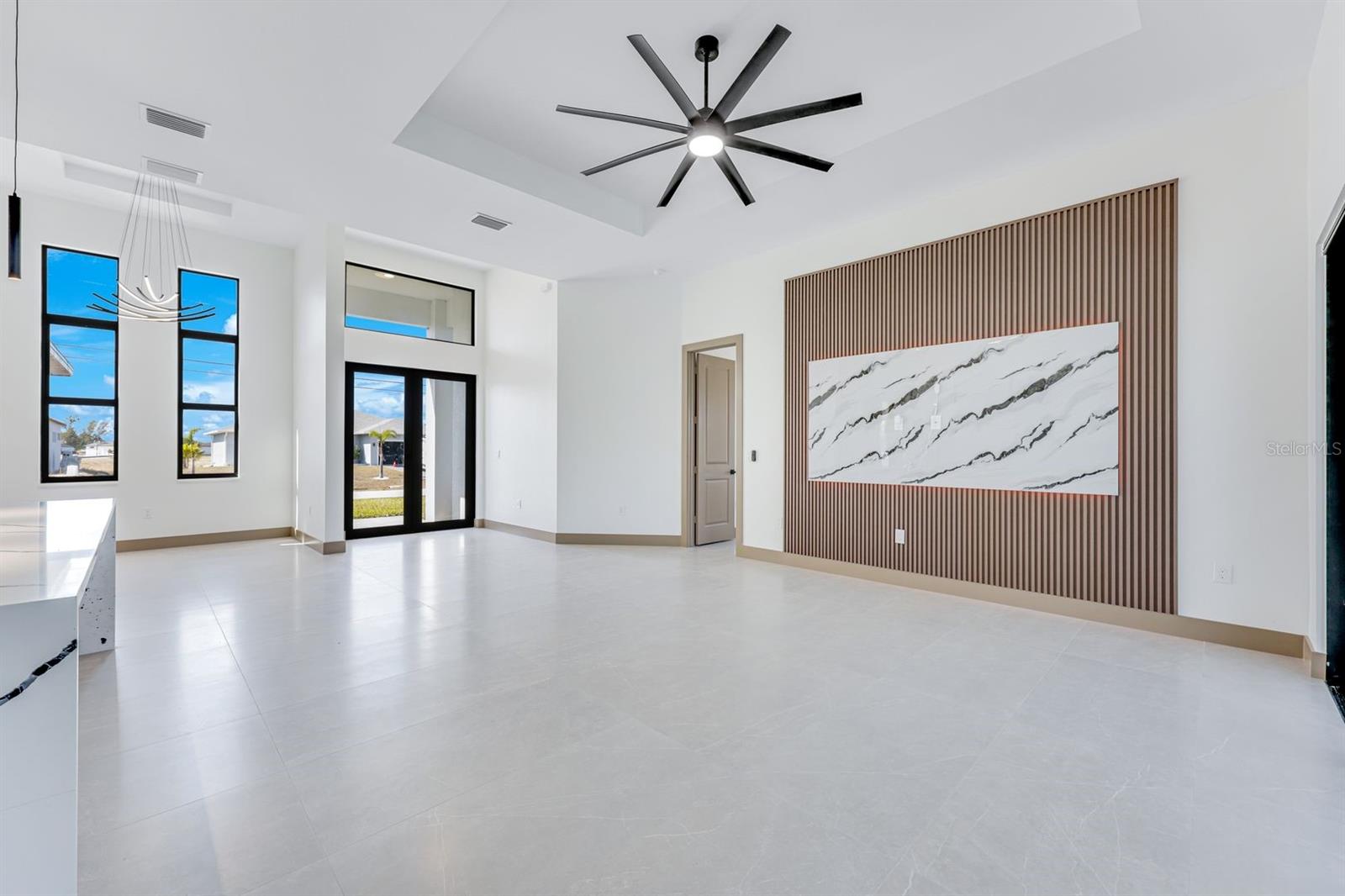 Image 4 of 29 For 1925 34th Place