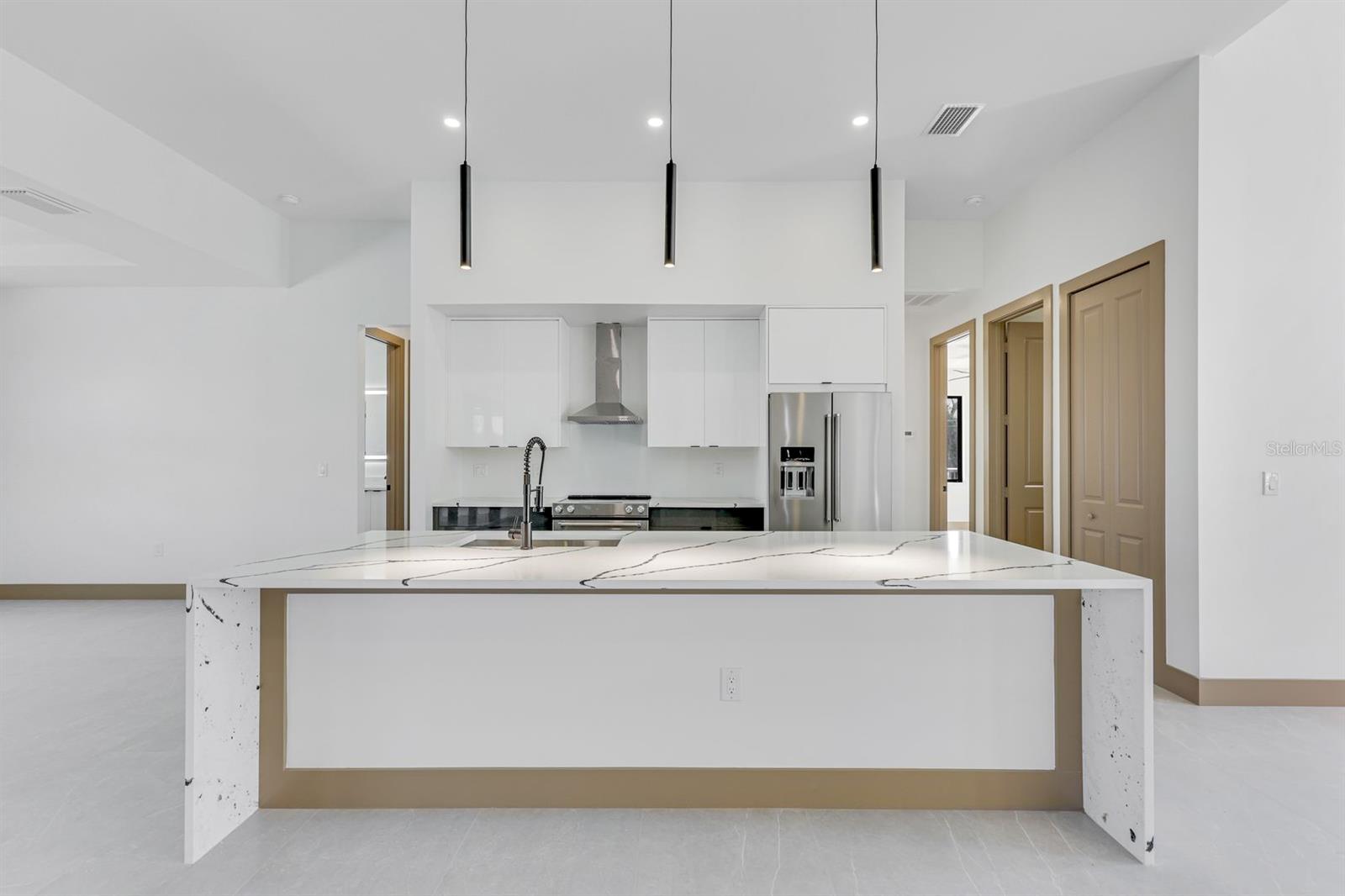 Image 9 of 29 For 1925 34th Place