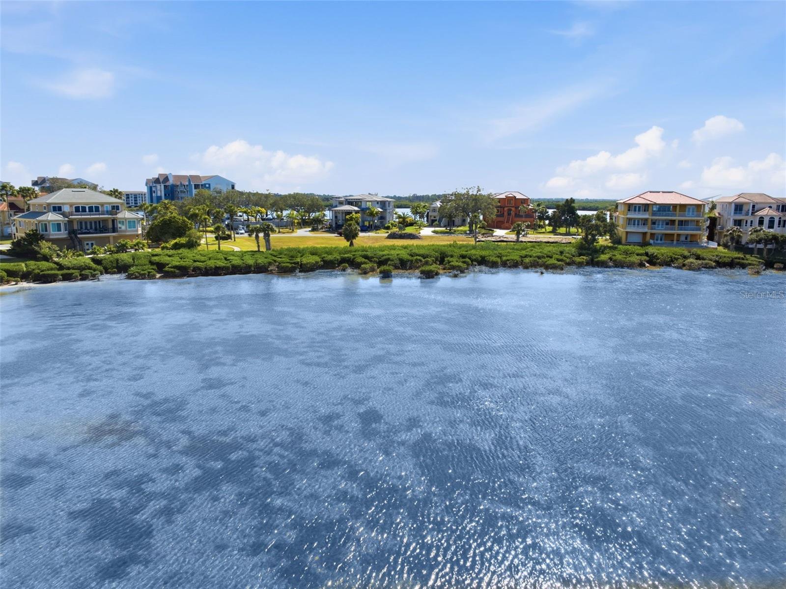 Listing photo id 29 for 25 Harborpointe Drive