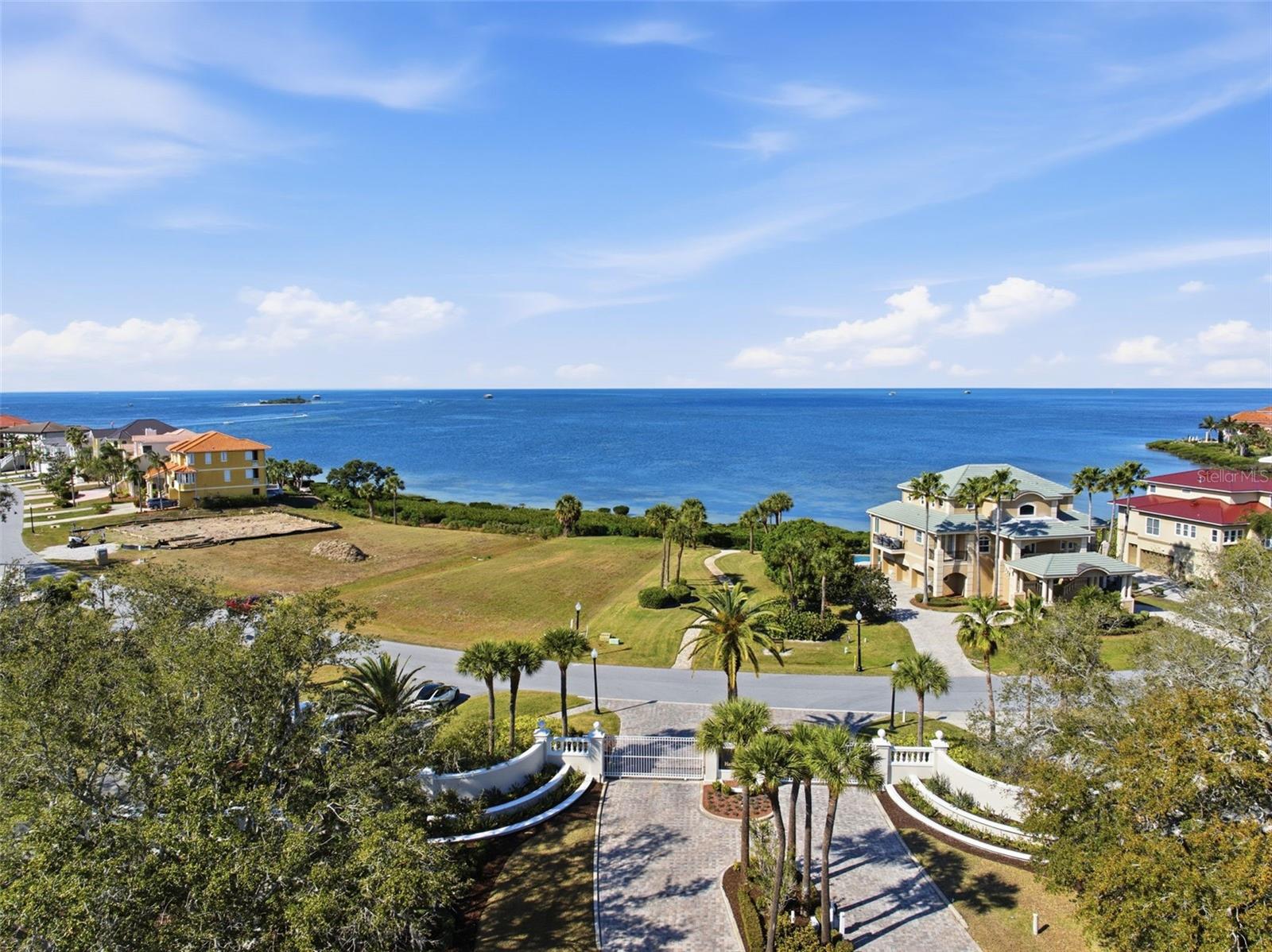 Listing photo id 31 for 25 Harborpointe Drive