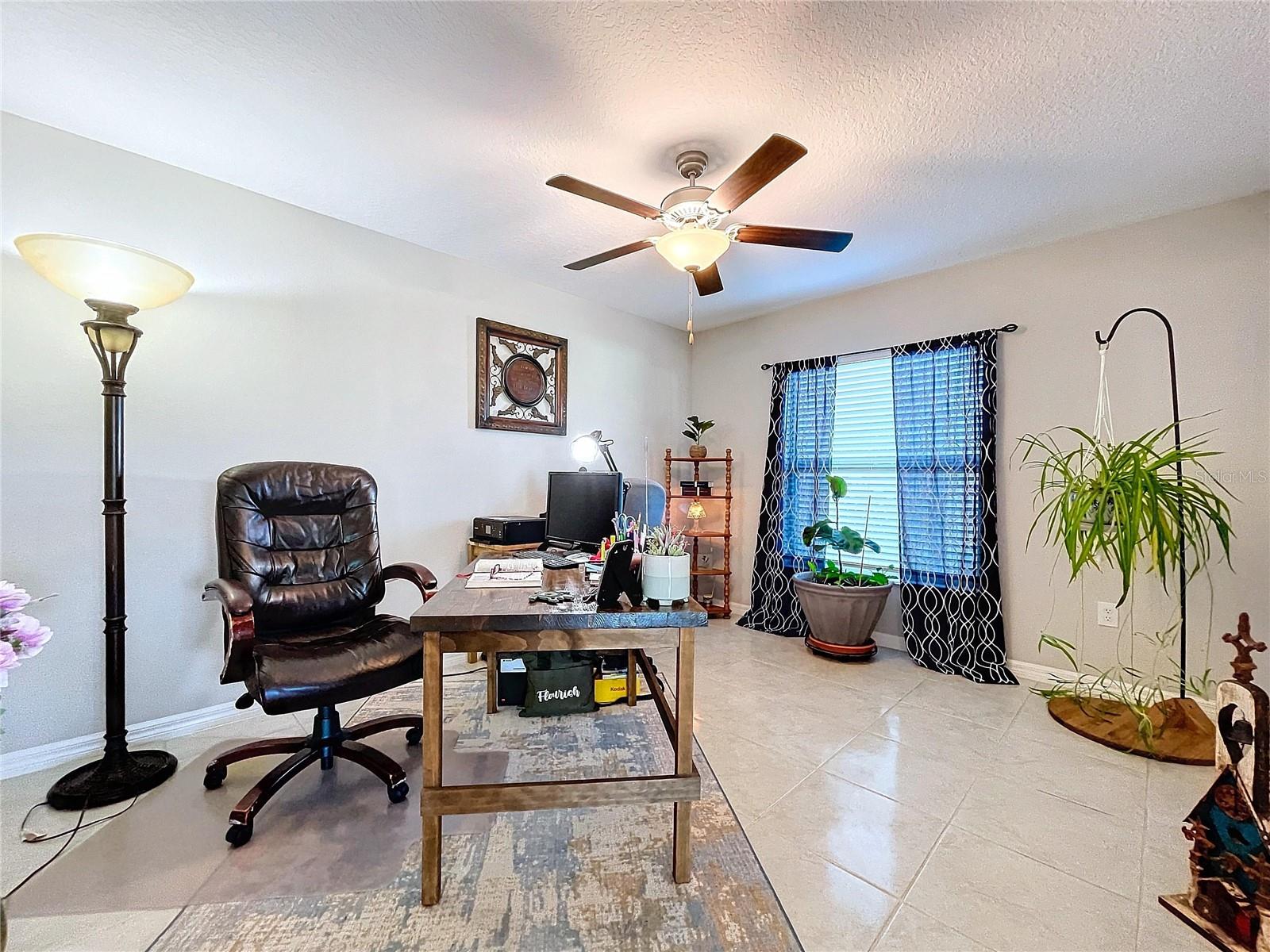 Image 17 of 26 For 197 Rain Berry Avenue