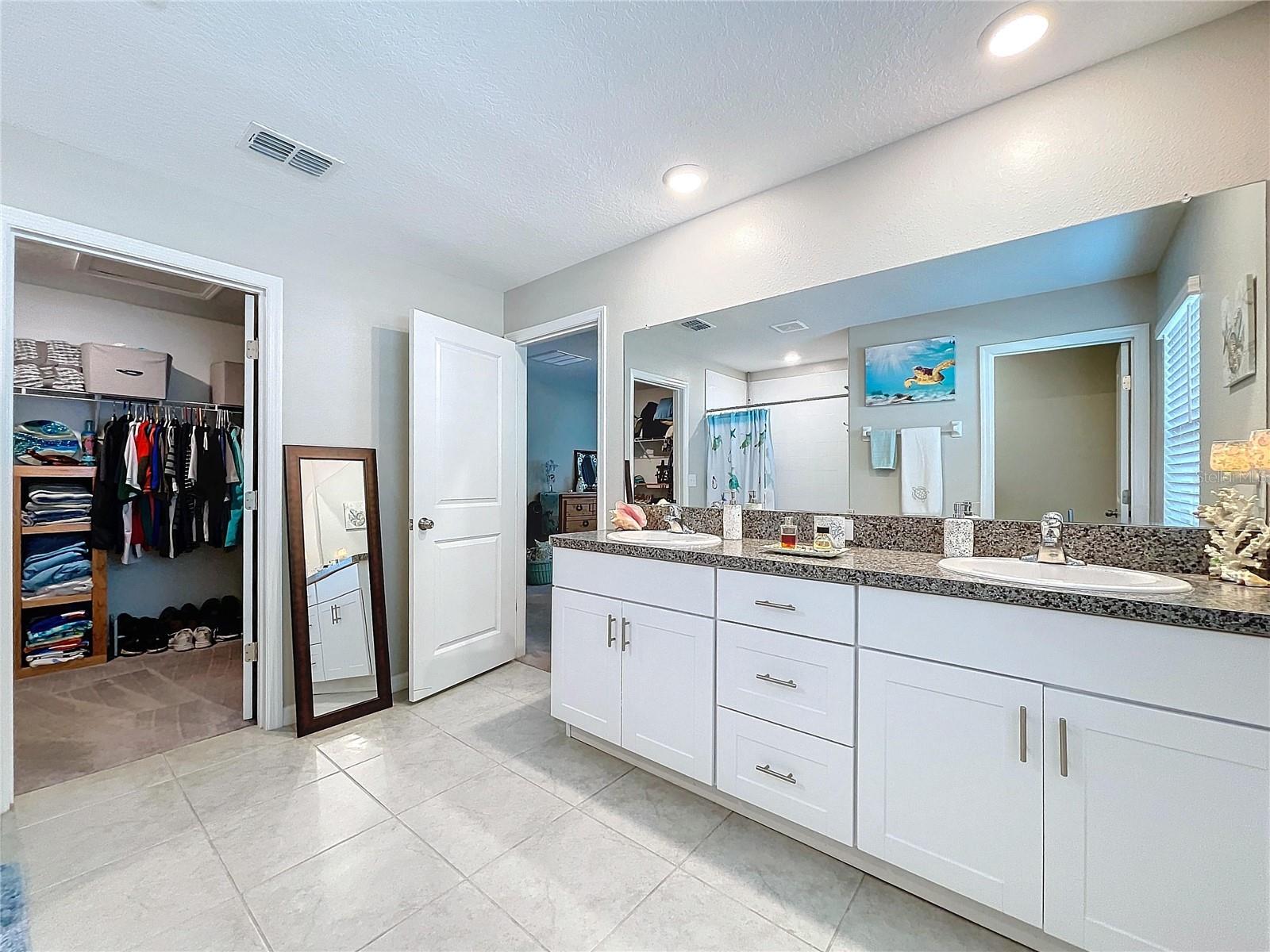 Image 23 of 26 For 197 Rain Berry Avenue