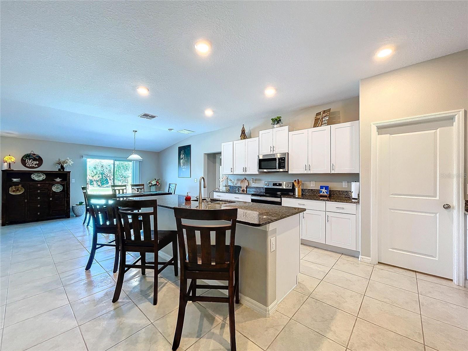 Image 8 of 26 For 197 Rain Berry Avenue