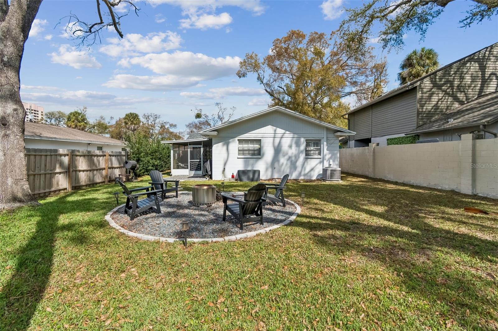 Image 60 of 70 For 4514 Fig Street